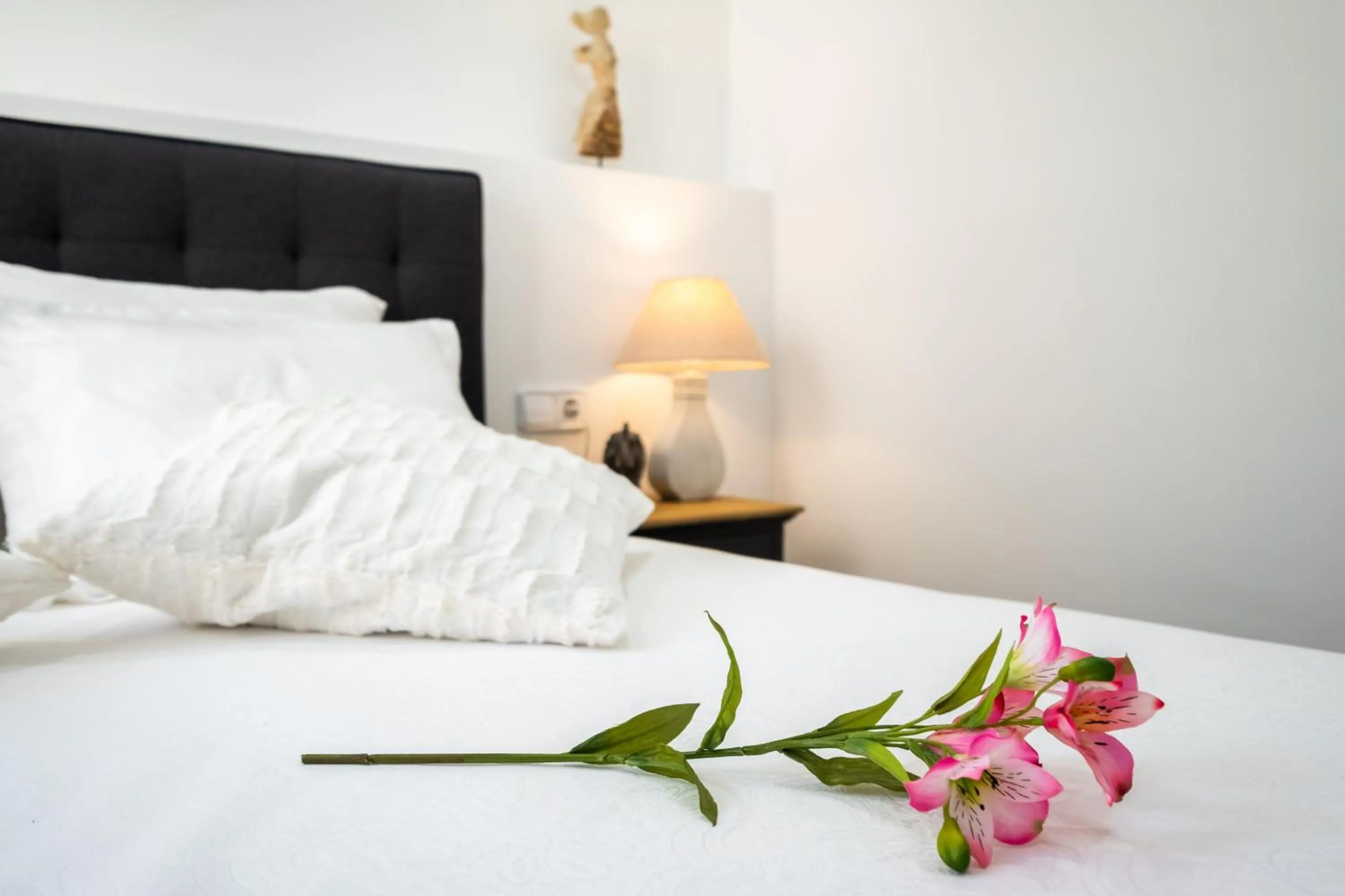 Bedroom, Bed in Lux Apartments Barcelona