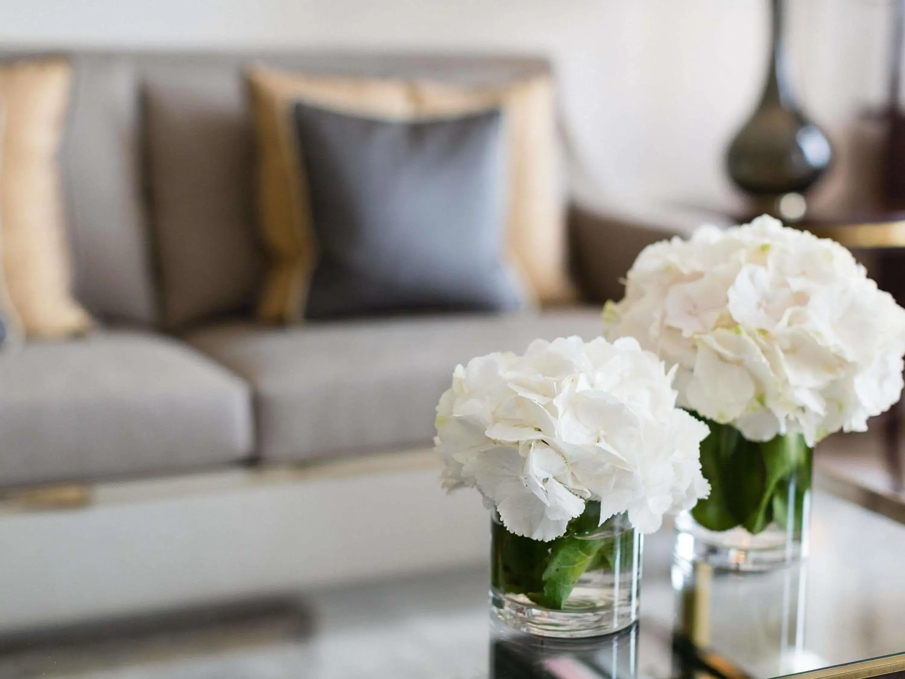 Bedroom in Fairmont Hotel Vier Jahreszeiten Bedroom in Fairmont Hotel Vier Jahreszeiten