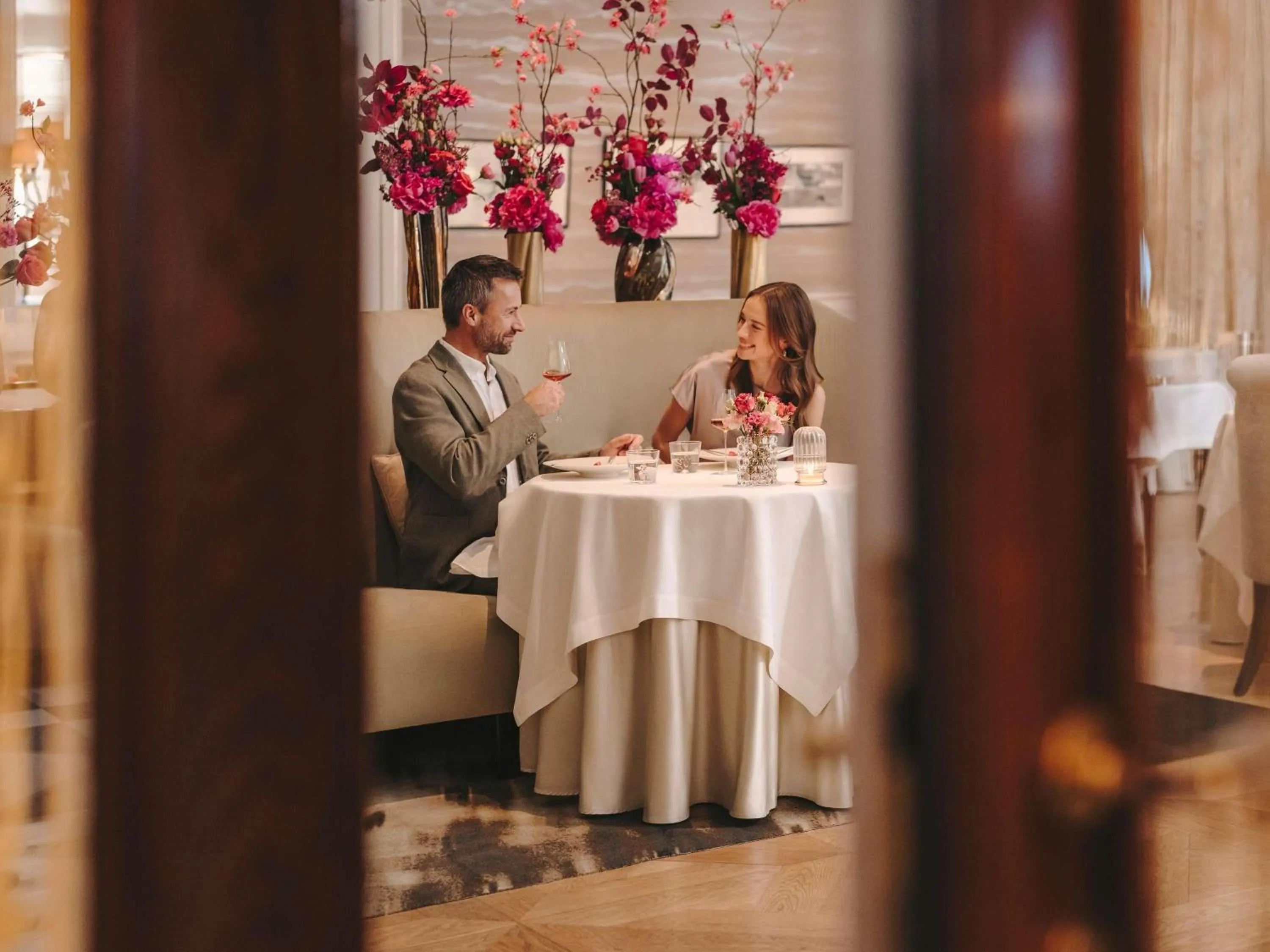 Restaurant/places to eat in Fairmont Hotel Vier Jahreszeiten