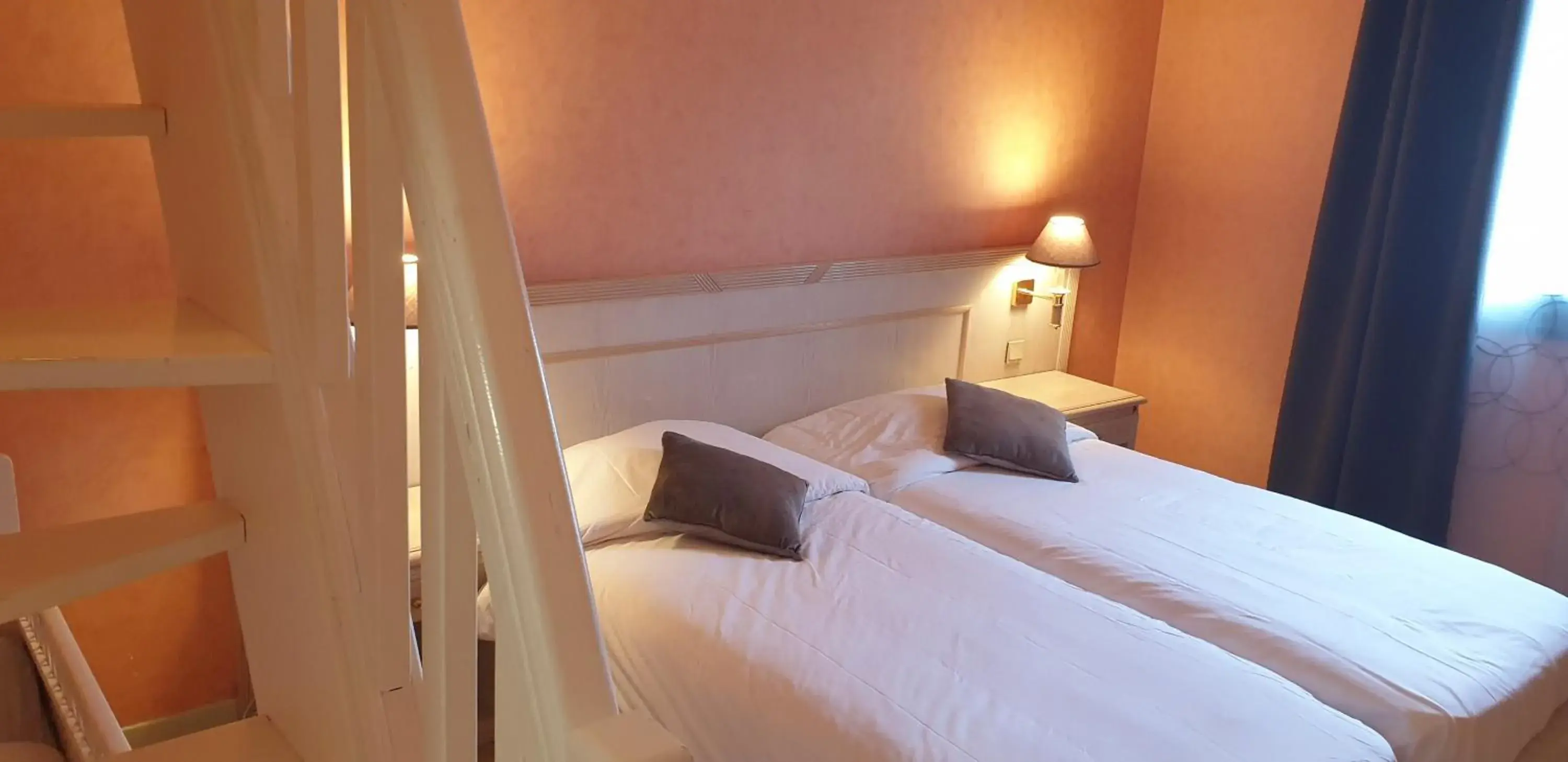 Family Room in Logis L'Auberge Bourbonnaise Family Room in Logis L'Auberge Bourbonnaise