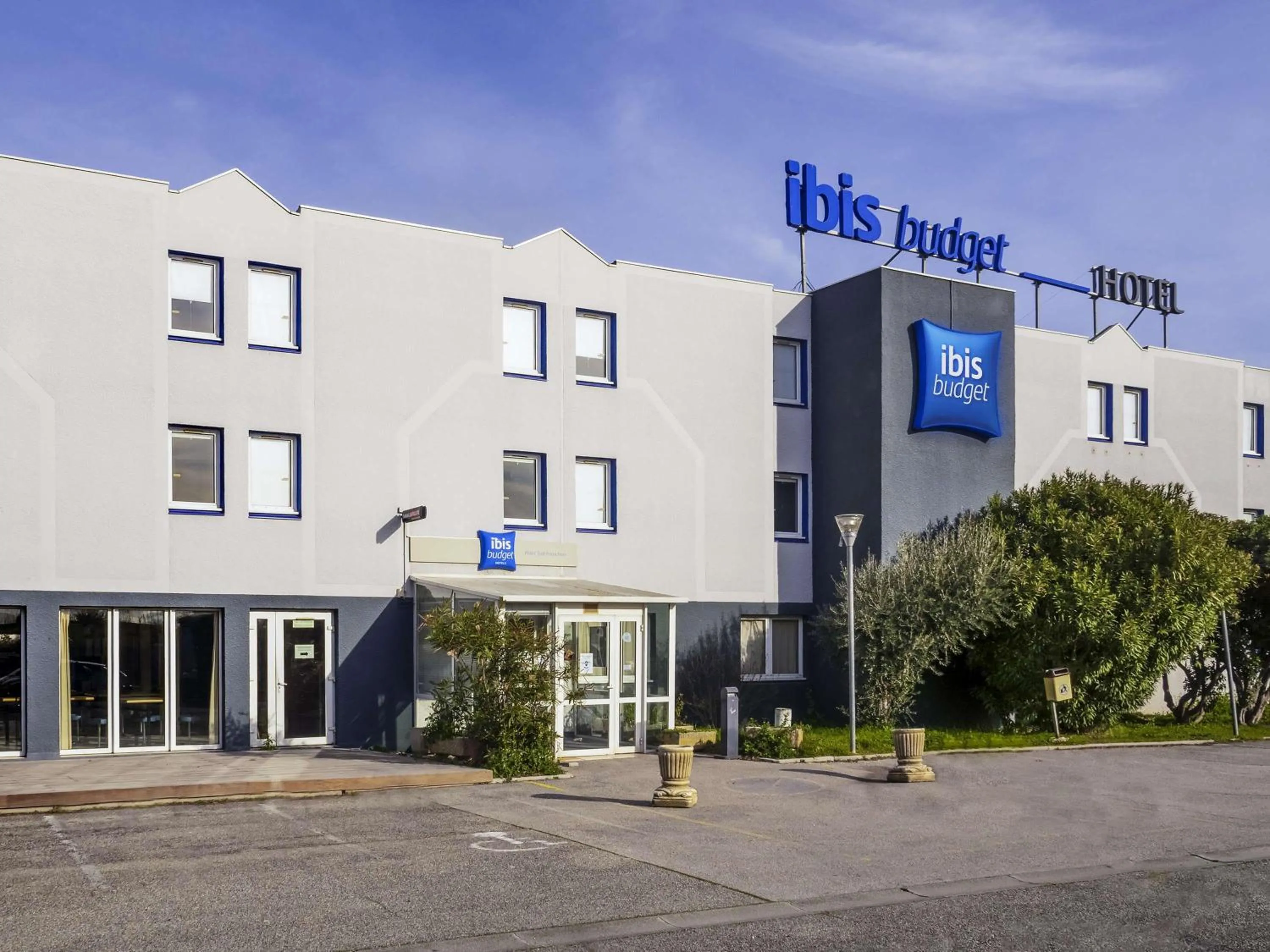 Property building in ibis budget Arles Sud Fourchon