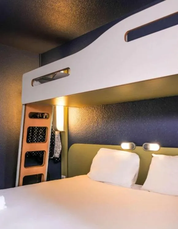 Bed in ibis budget Arles Sud Fourchon