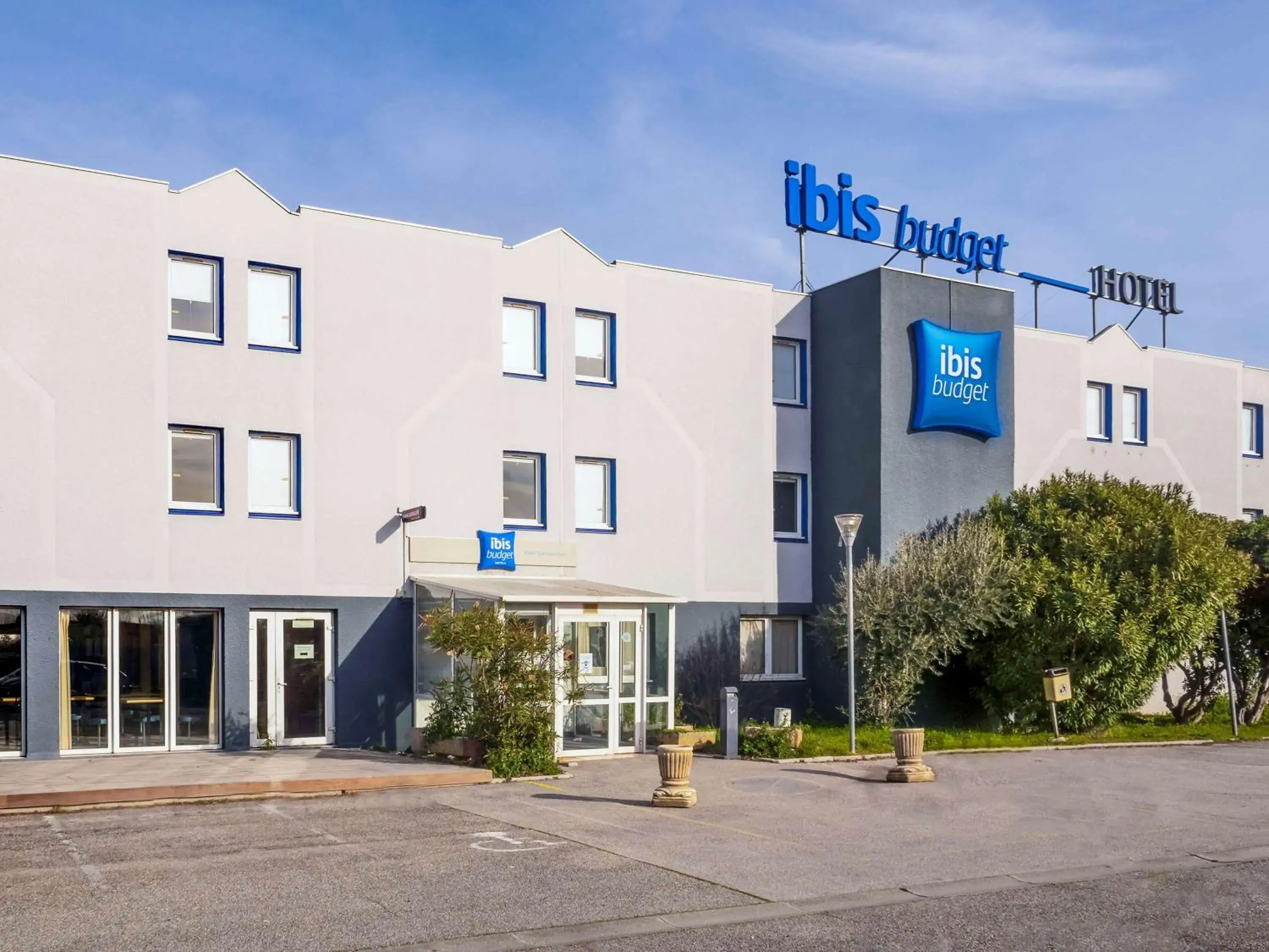 Property building in ibis budget Arles Sud Fourchon Property building in ibis budget Arles Sud Fourchon