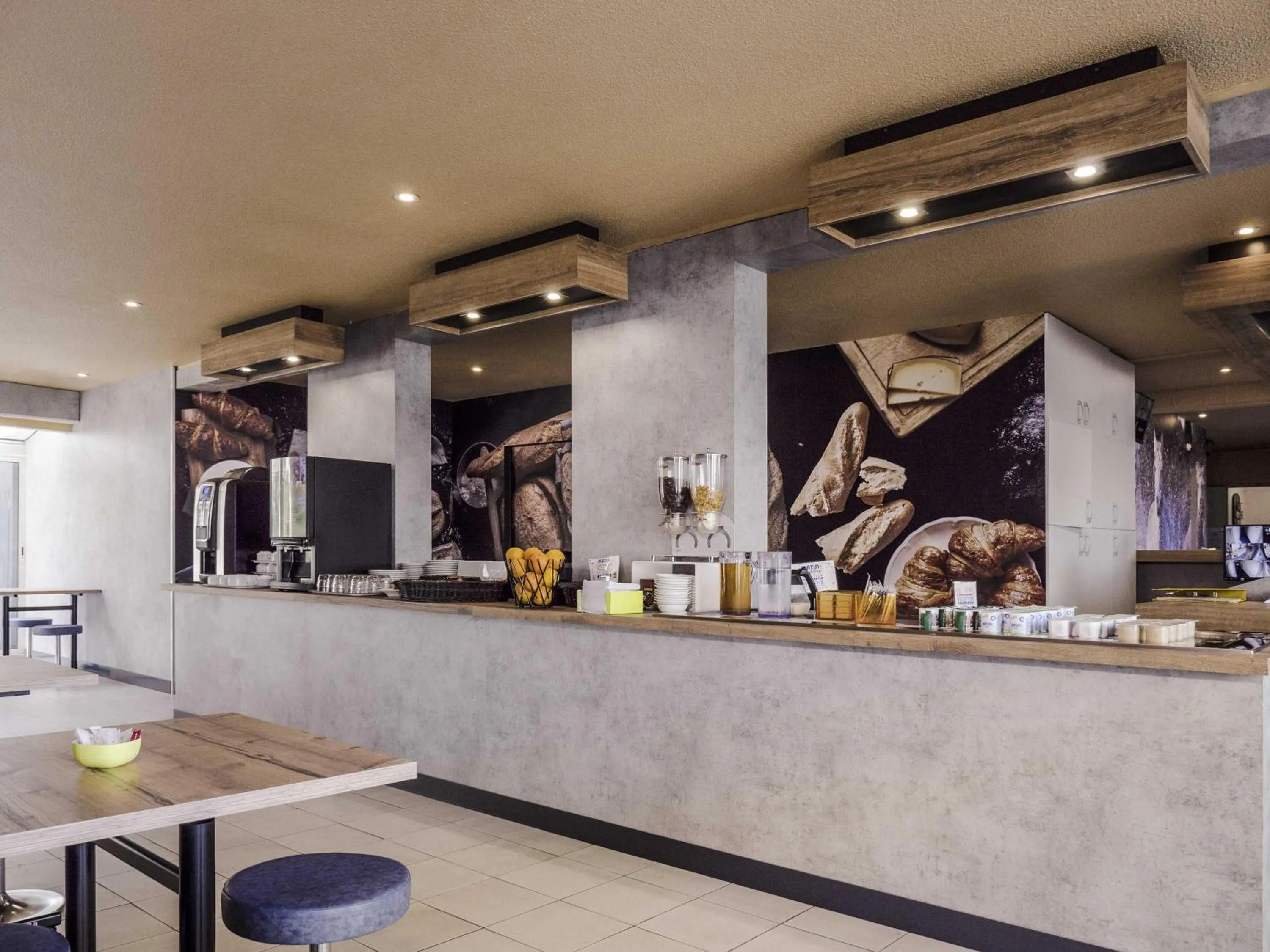 Breakfast in ibis budget Arles Sud Fourchon