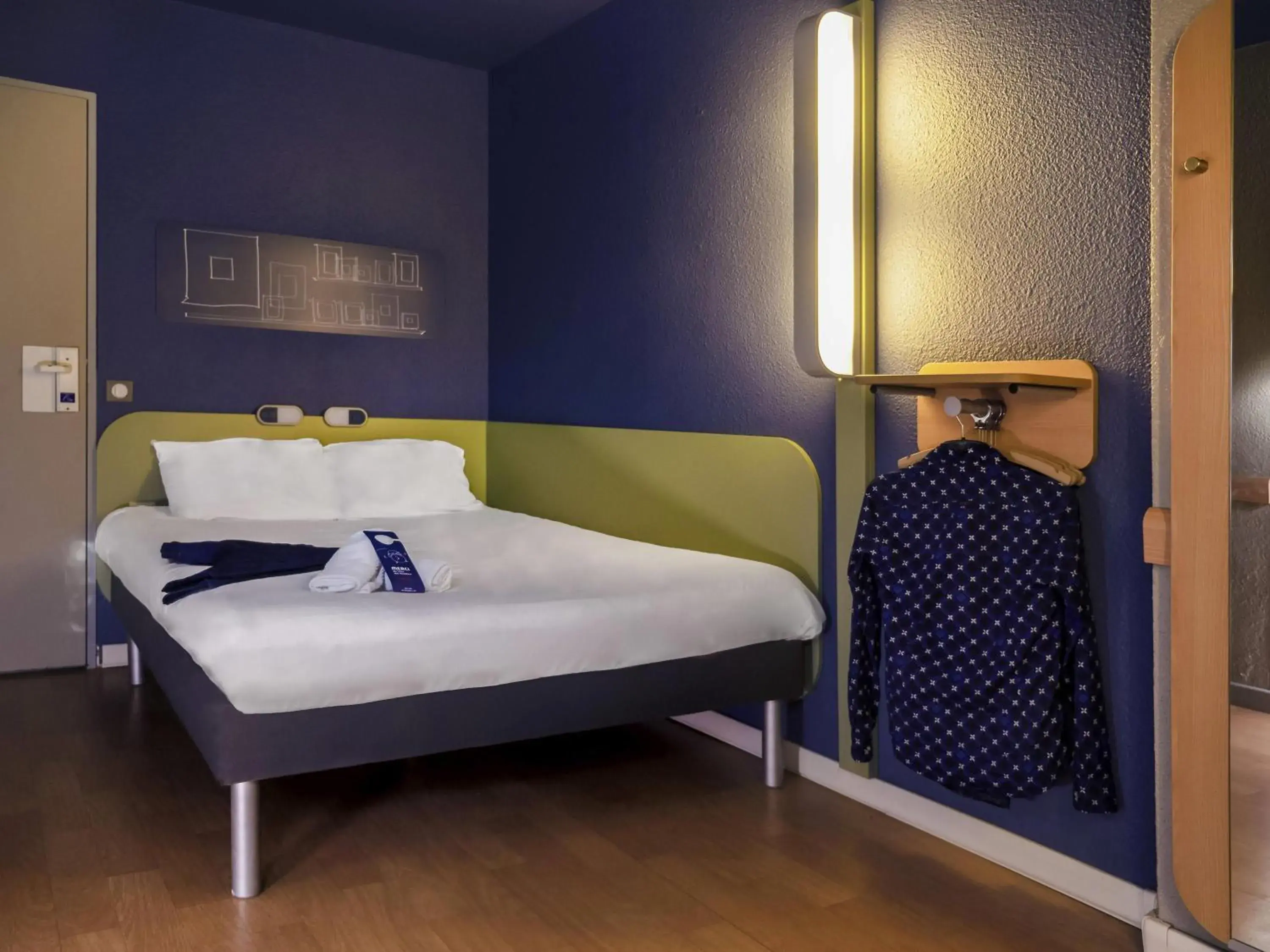 Bedroom, Bed in ibis budget Arles Sud Fourchon Bedroom, Bed in ibis budget Arles Sud Fourchon