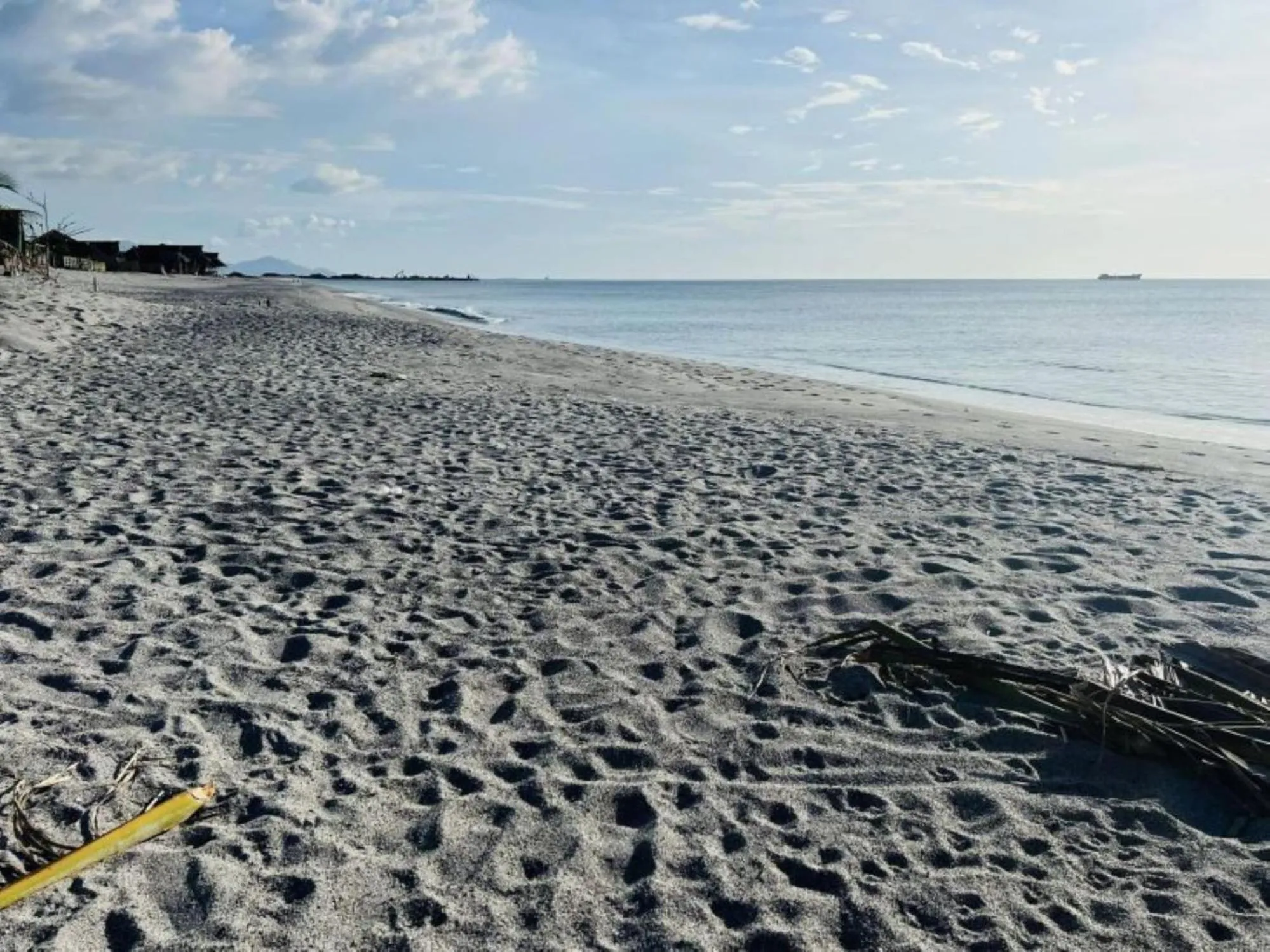 Beach in RedDoorz Plus @ Seaborne Hotel Subic Zambales