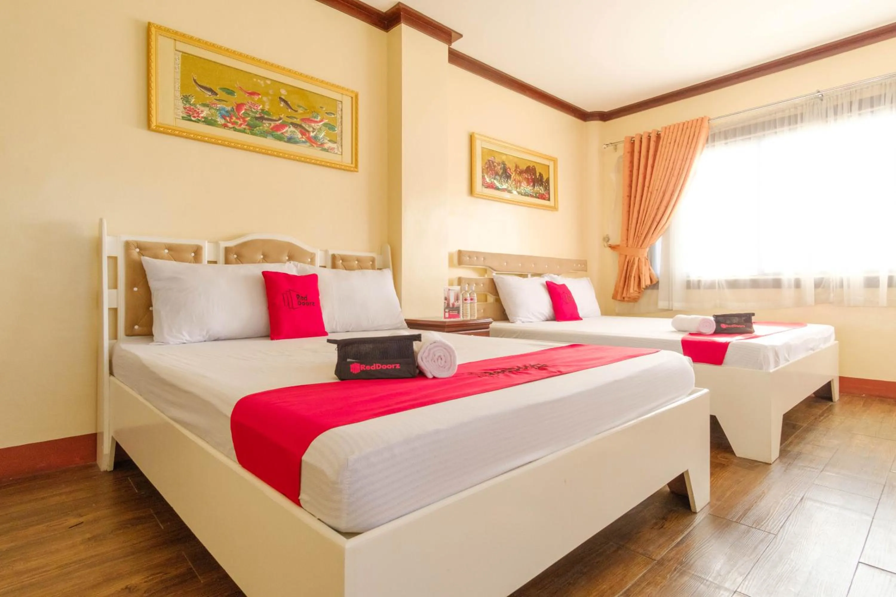 Bed in RedDoorz Plus @ Seaborne Hotel Subic Zambales