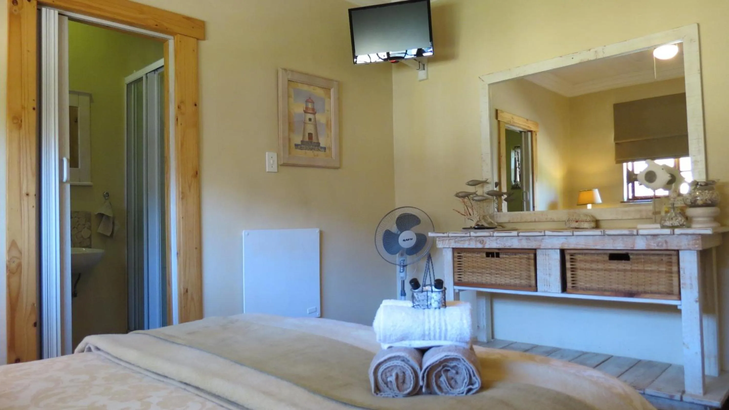 Decorative detail, Bed in Ciara Guesthouse