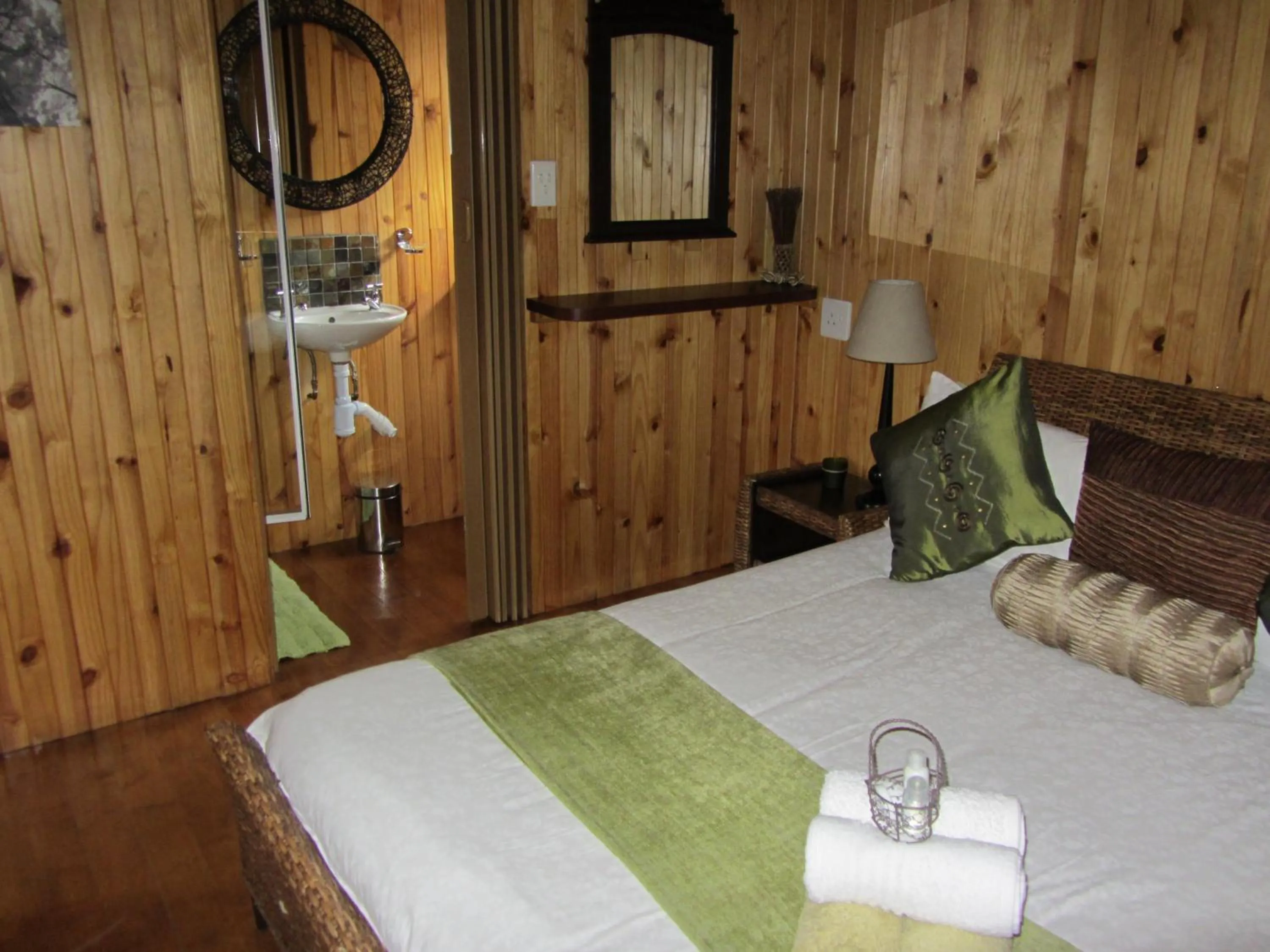 Decorative detail, Bed in Ciara Guesthouse