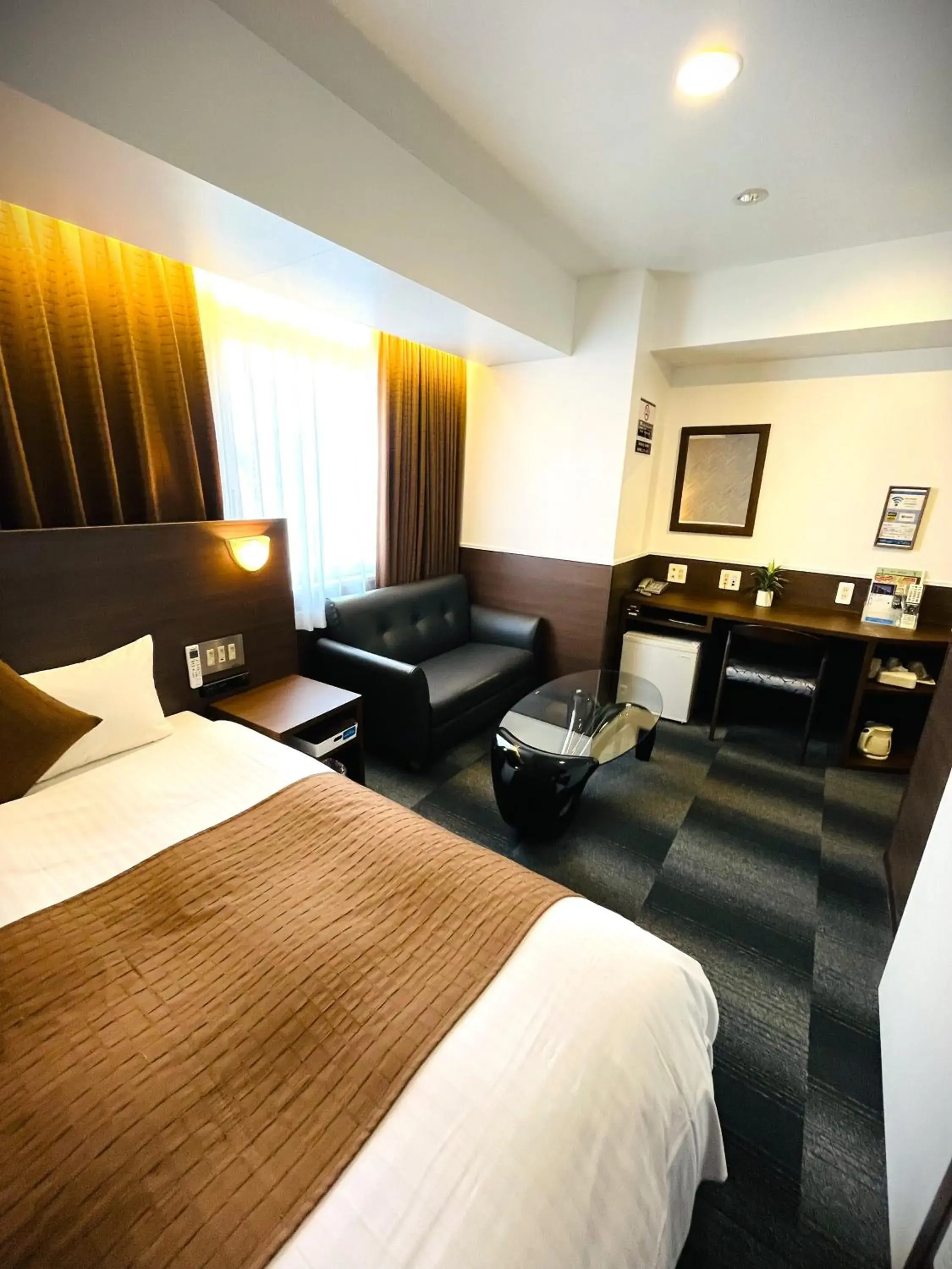 Double Room in Sejour Inn Nagarekawa Double Room in Sejour Inn Nagarekawa