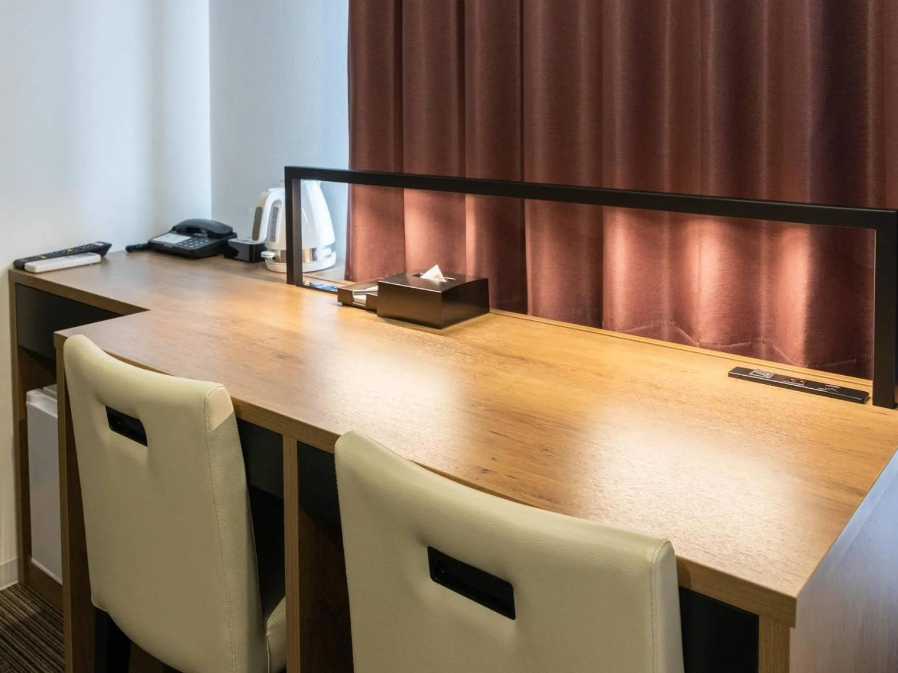 hair dresser in Tosei Hotel & Seminar Makuhari