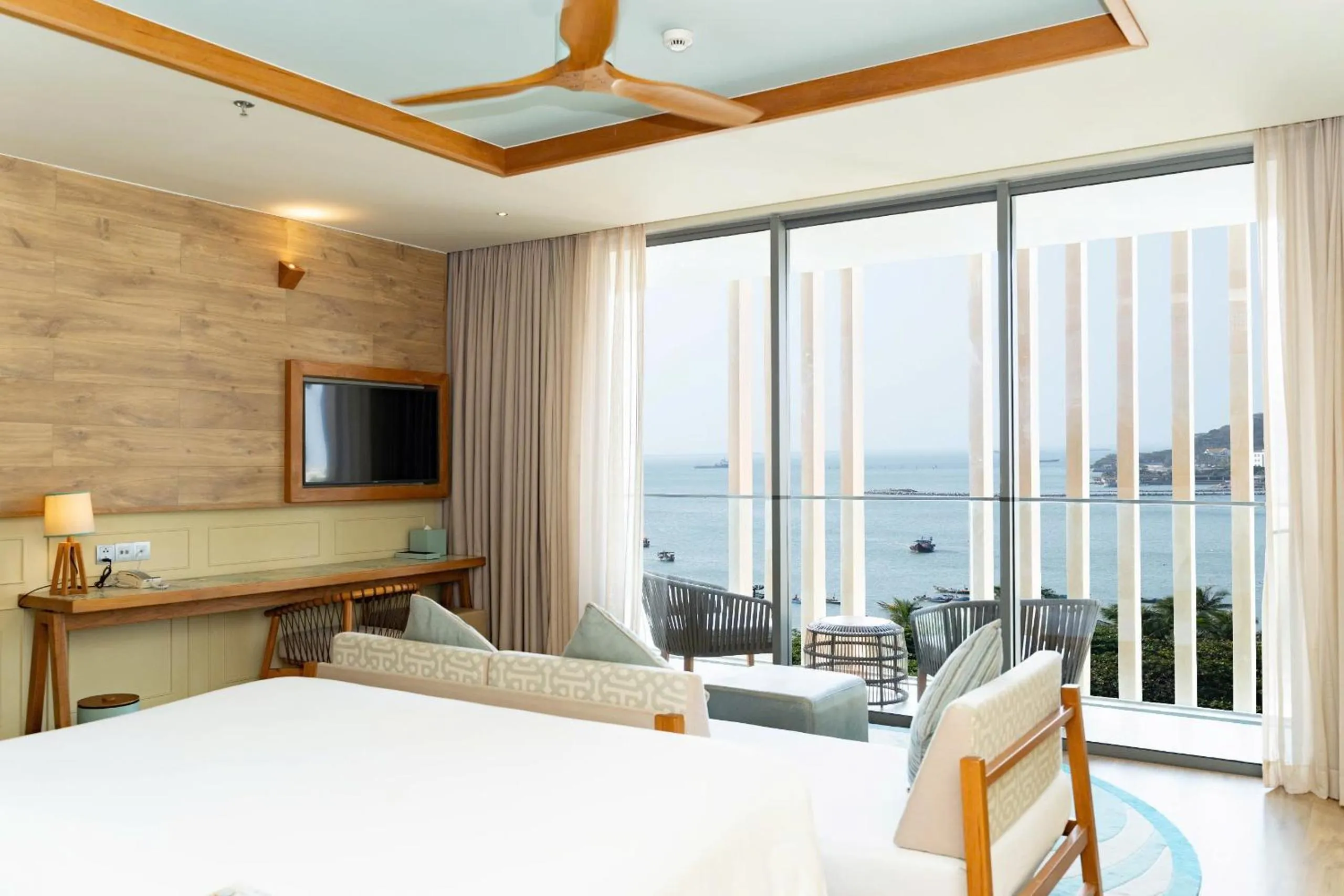Bedroom, Bed in Fusion Suites Vung Tau