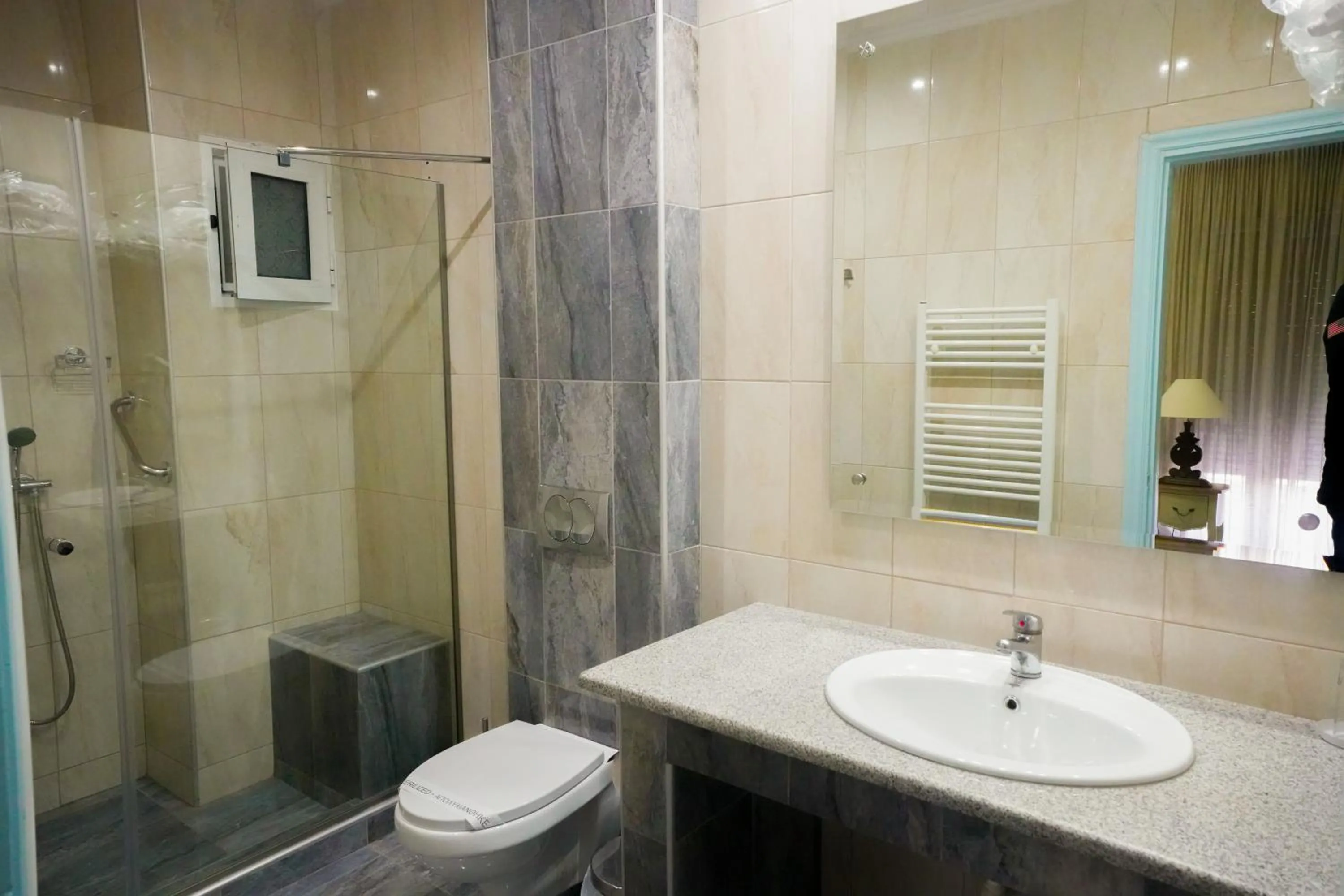 Shower in Hotel Marianna