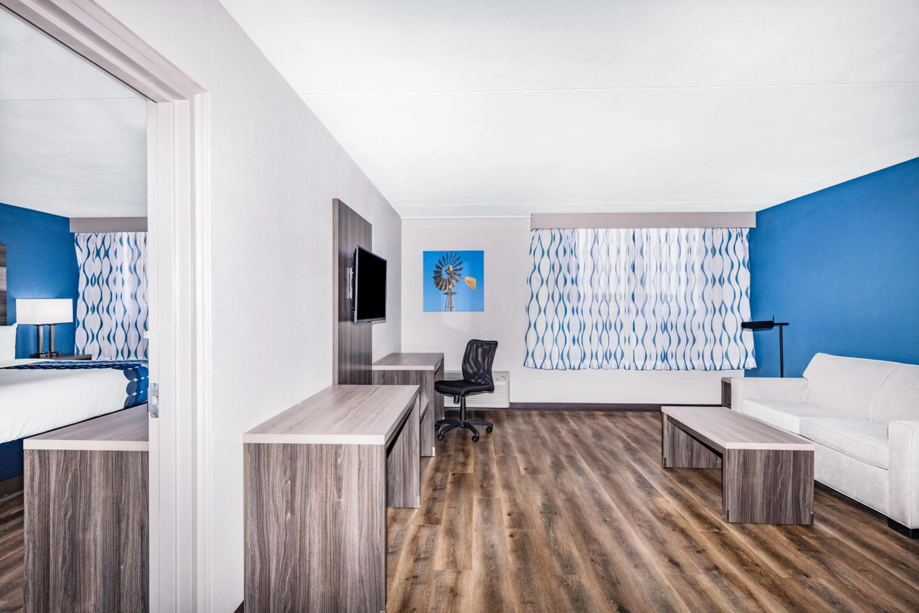 Bed in Wingate by Wyndham Wichita Airport