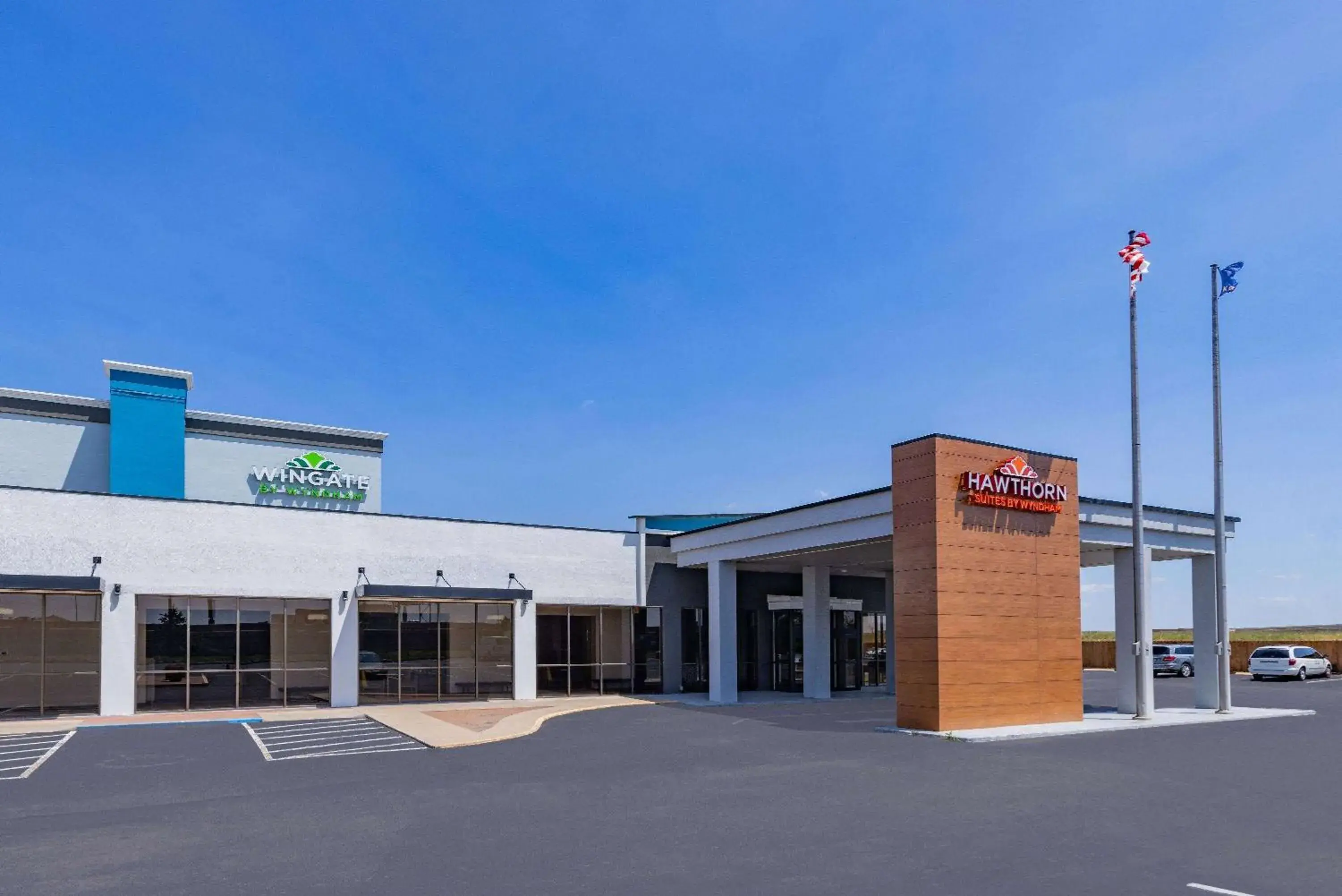Property building in Wingate by Wyndham Wichita Airport Property building in Wingate by Wyndham Wichita Airport