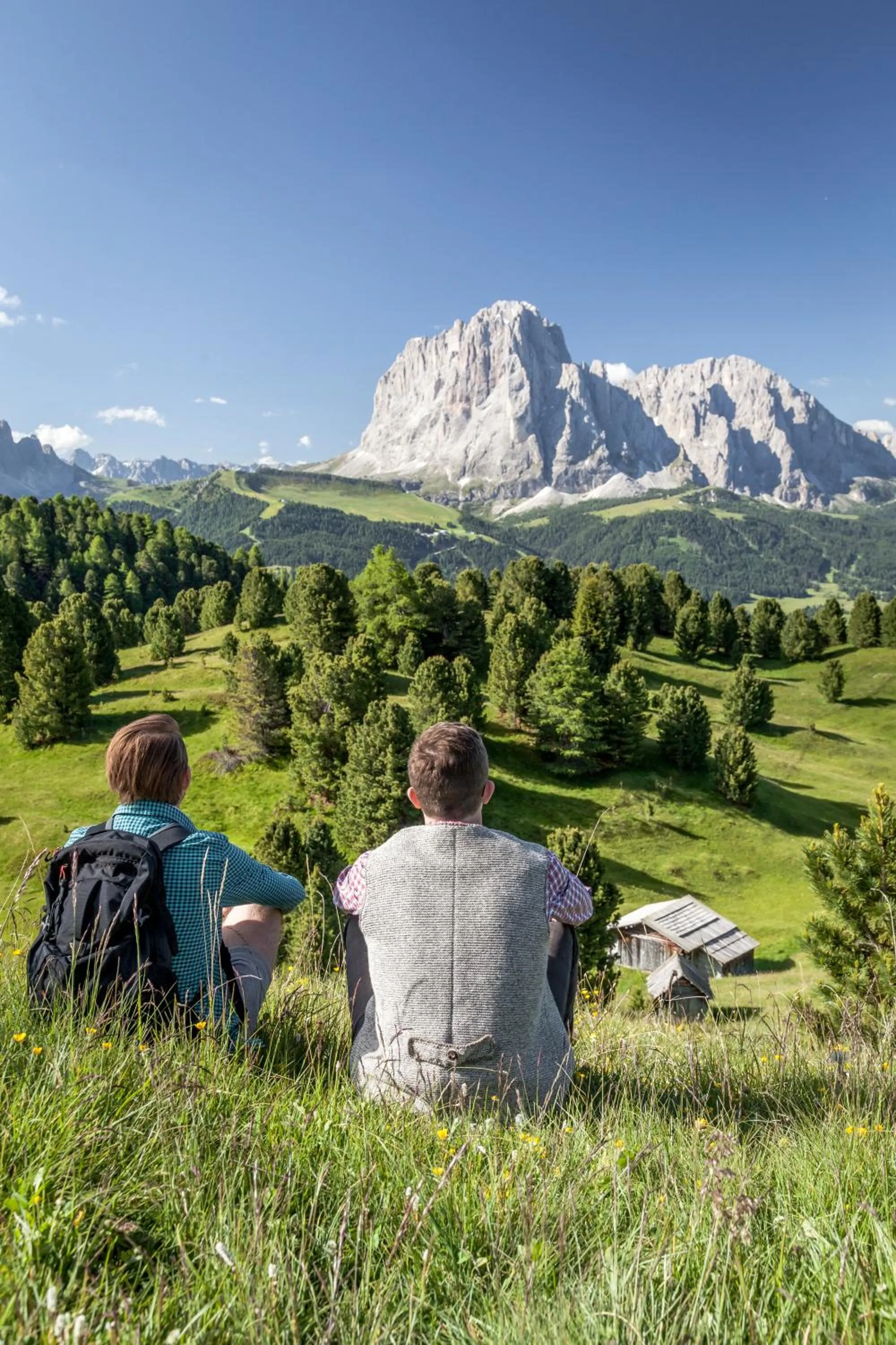 Hiking in Almhotel Col Raiser