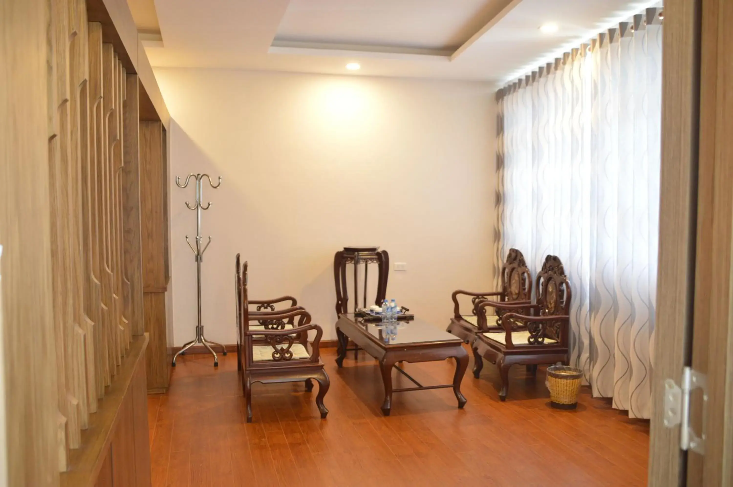 Living room in Phu Tho Hotel Living room in Phu Tho Hotel