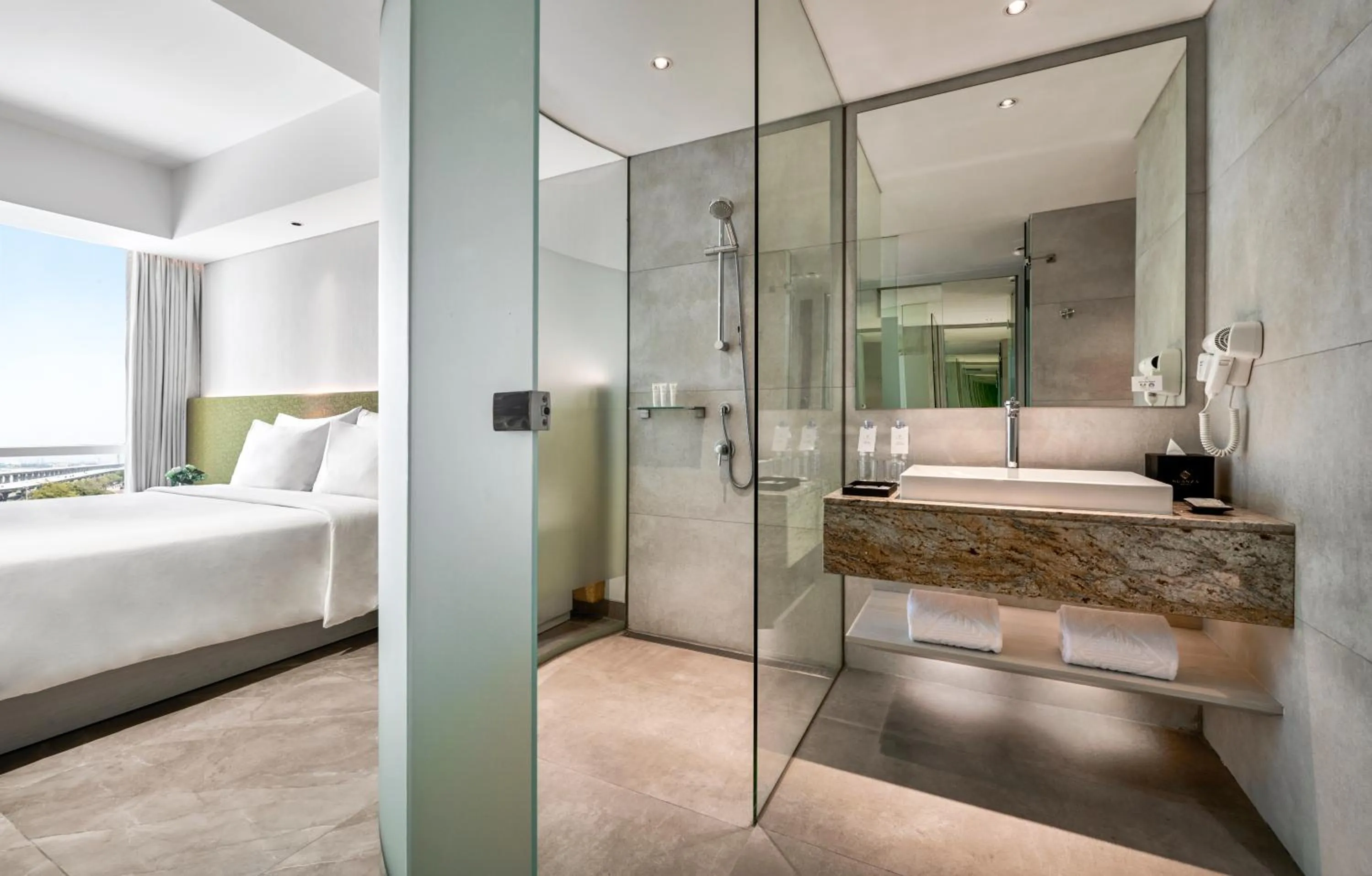 Bathroom, Bed in Nuanza Hotel & Convention Cikarang