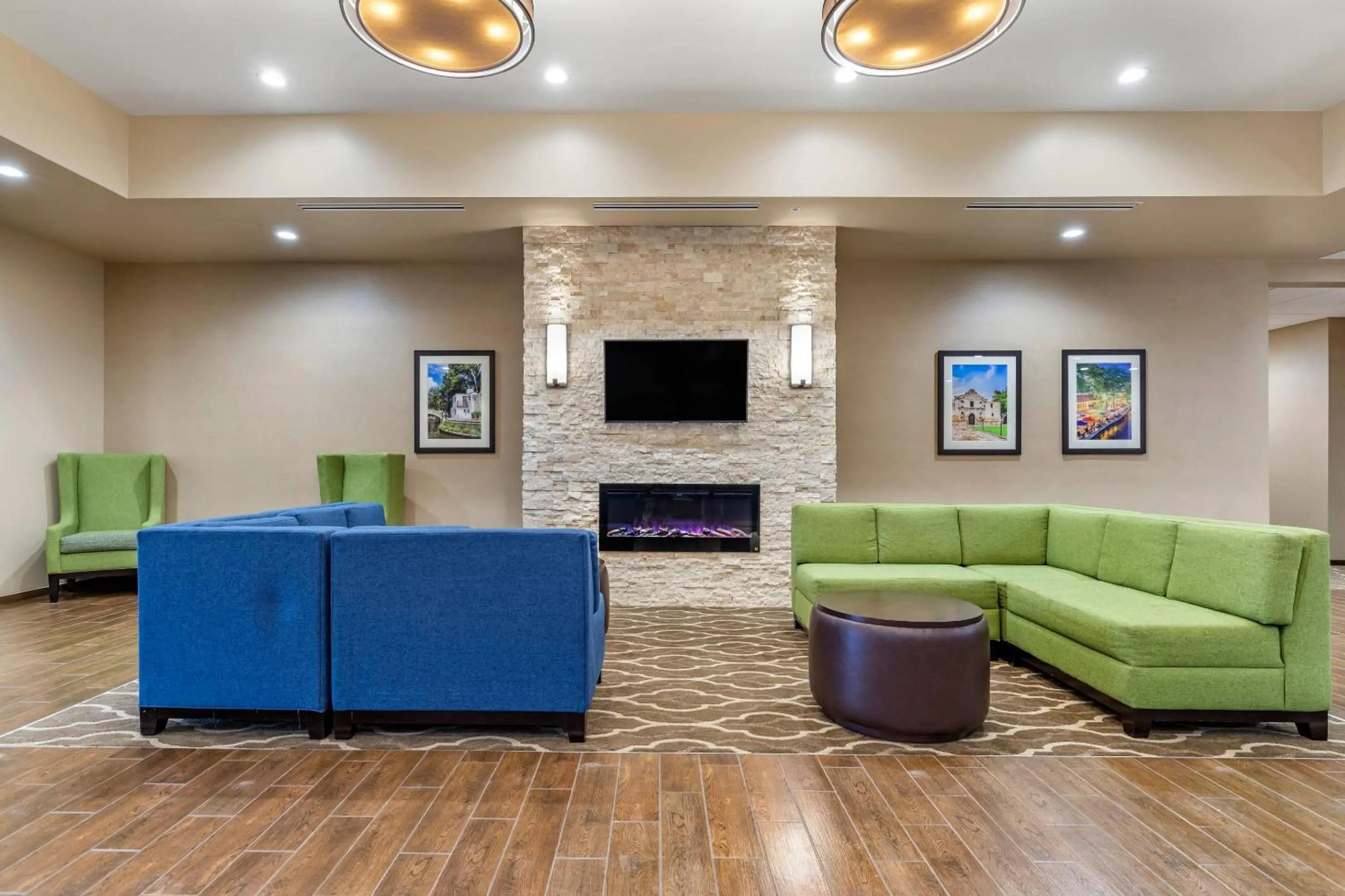 Lobby or reception in Comfort Suites San Antonio Ft Sam Houston-SAMMC Area