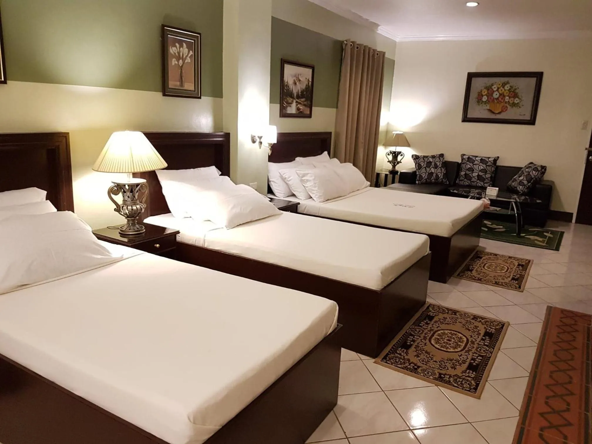 Bed in ROLET HOTEL