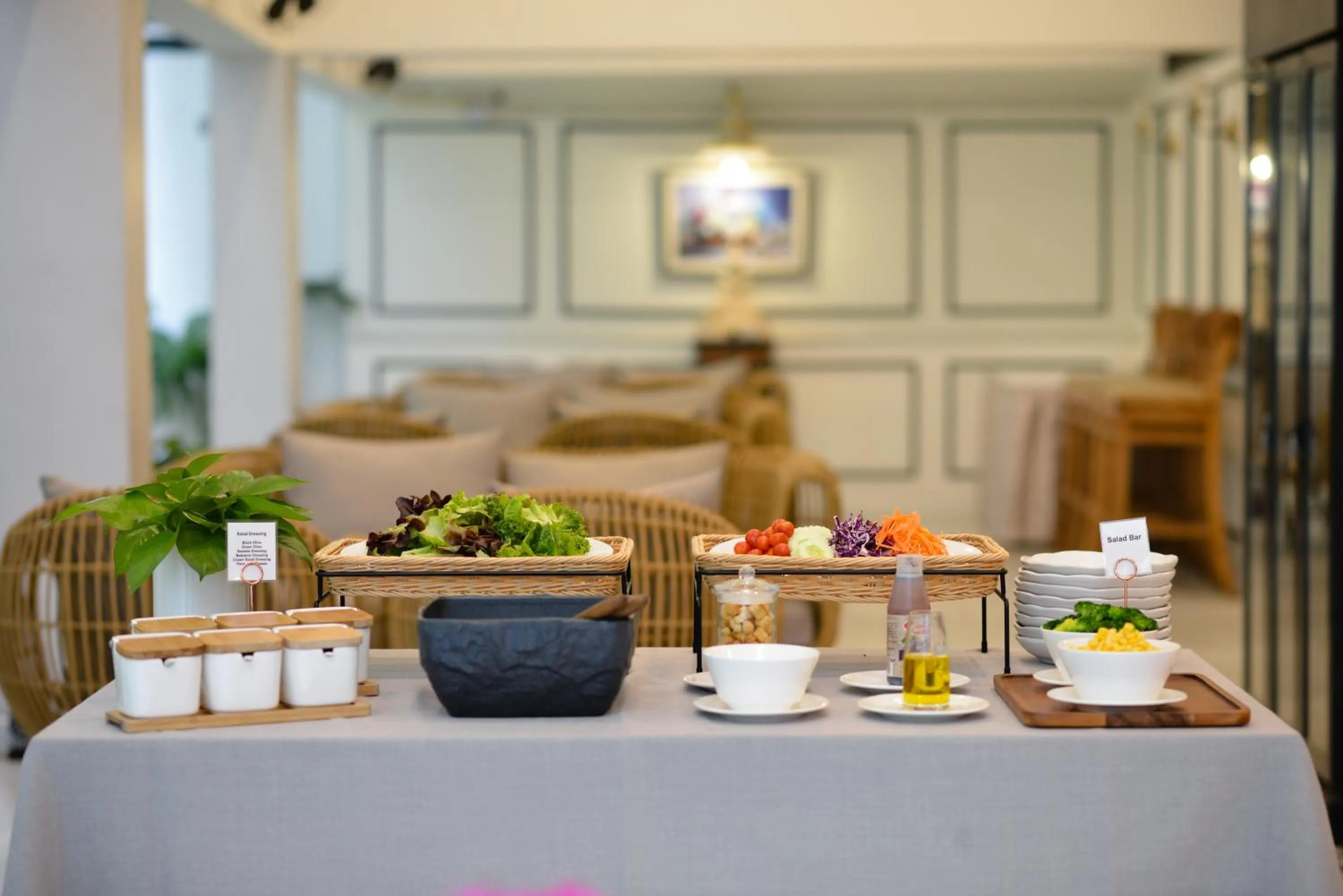 Breakfast in Villa De Pranakorn