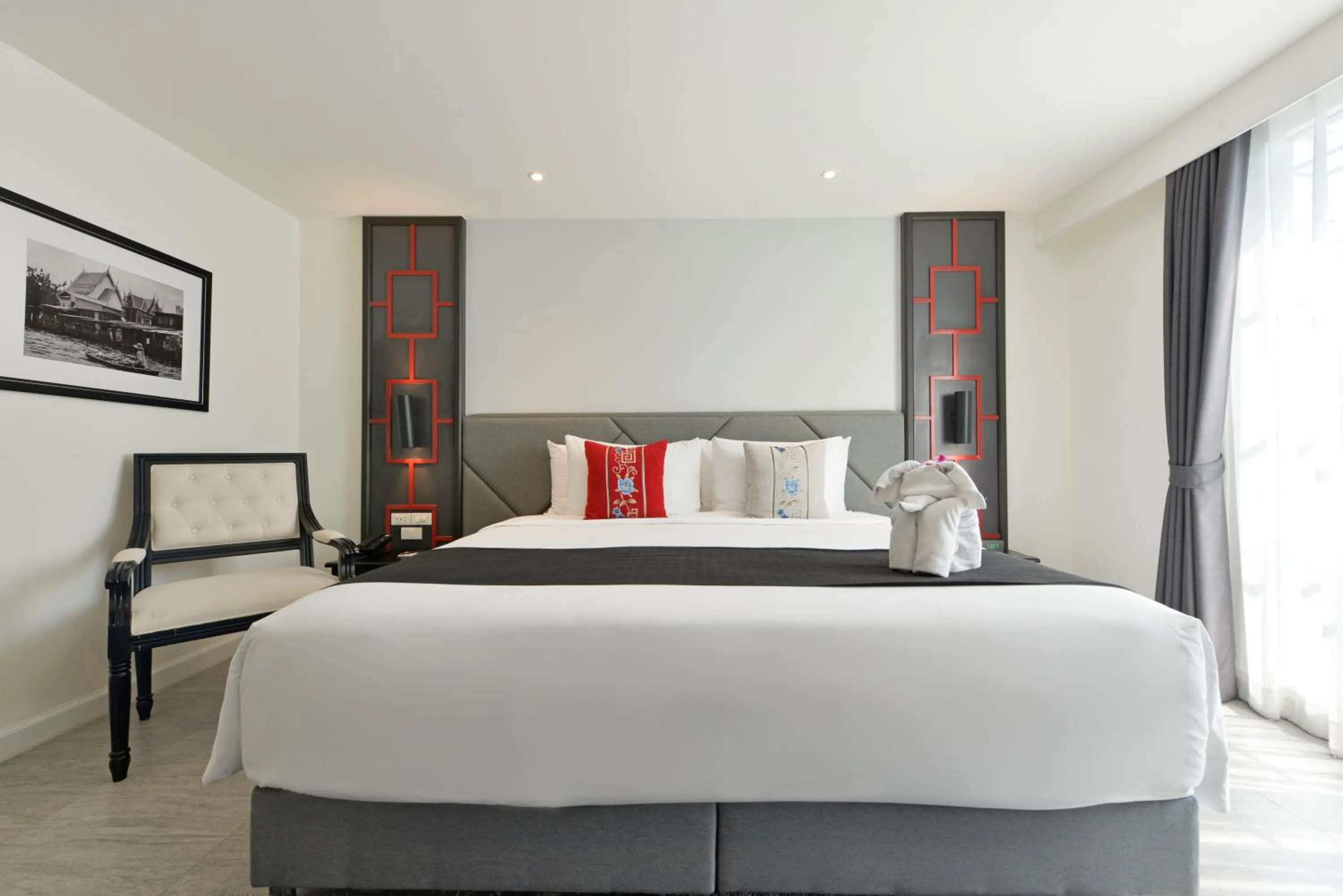 Bed in Villa De Pranakorn