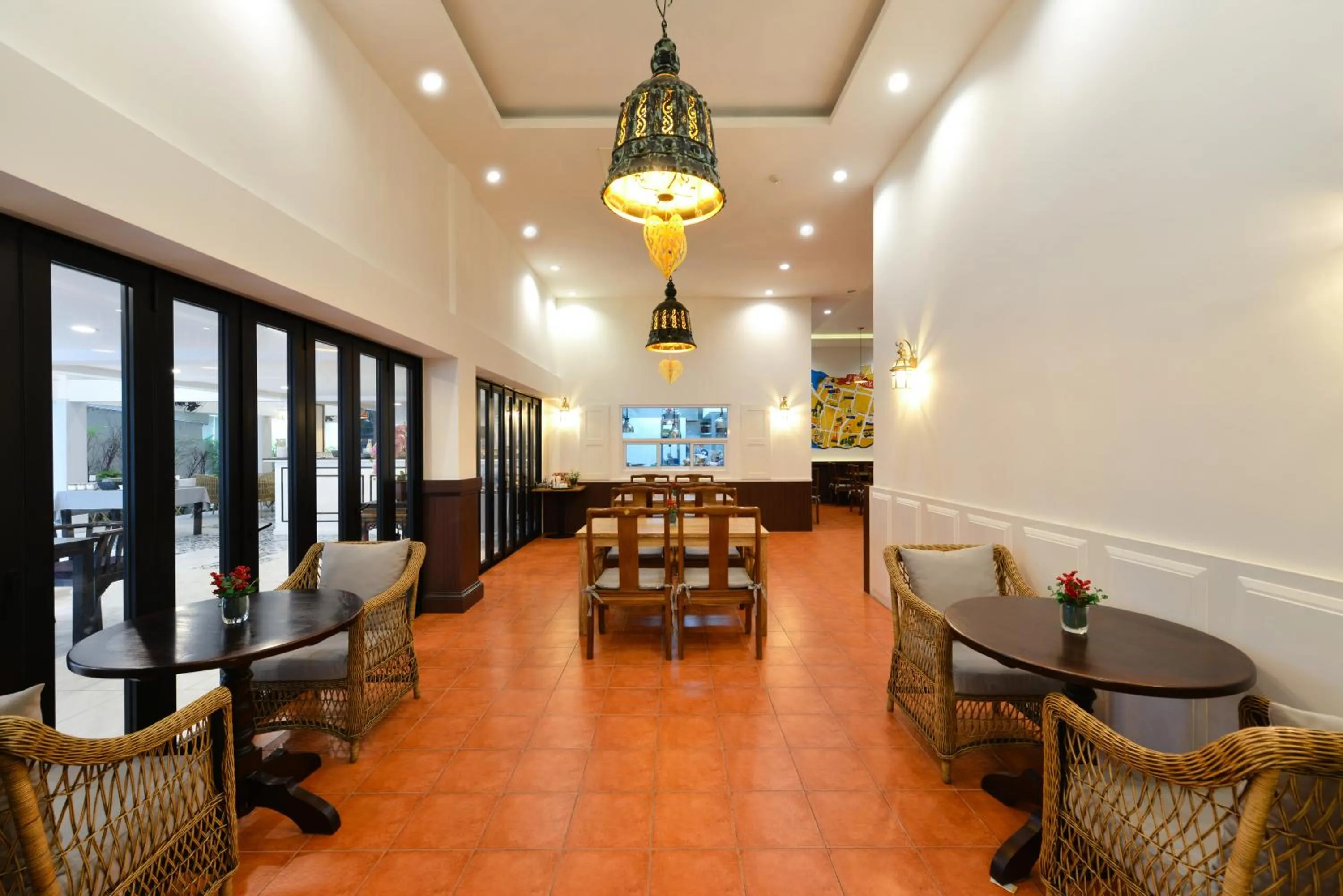 Restaurant/places to eat in Villa De Pranakorn