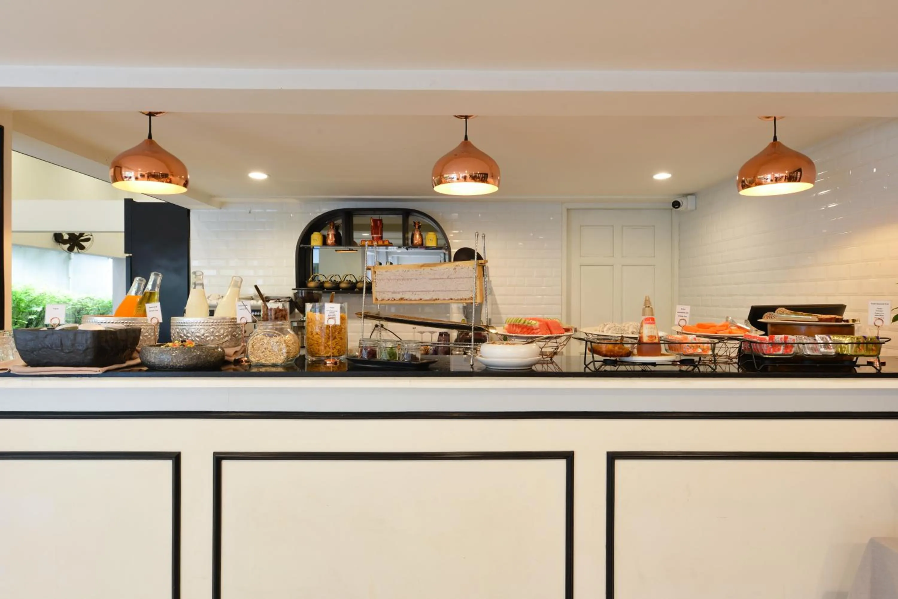 Breakfast in Villa De Pranakorn