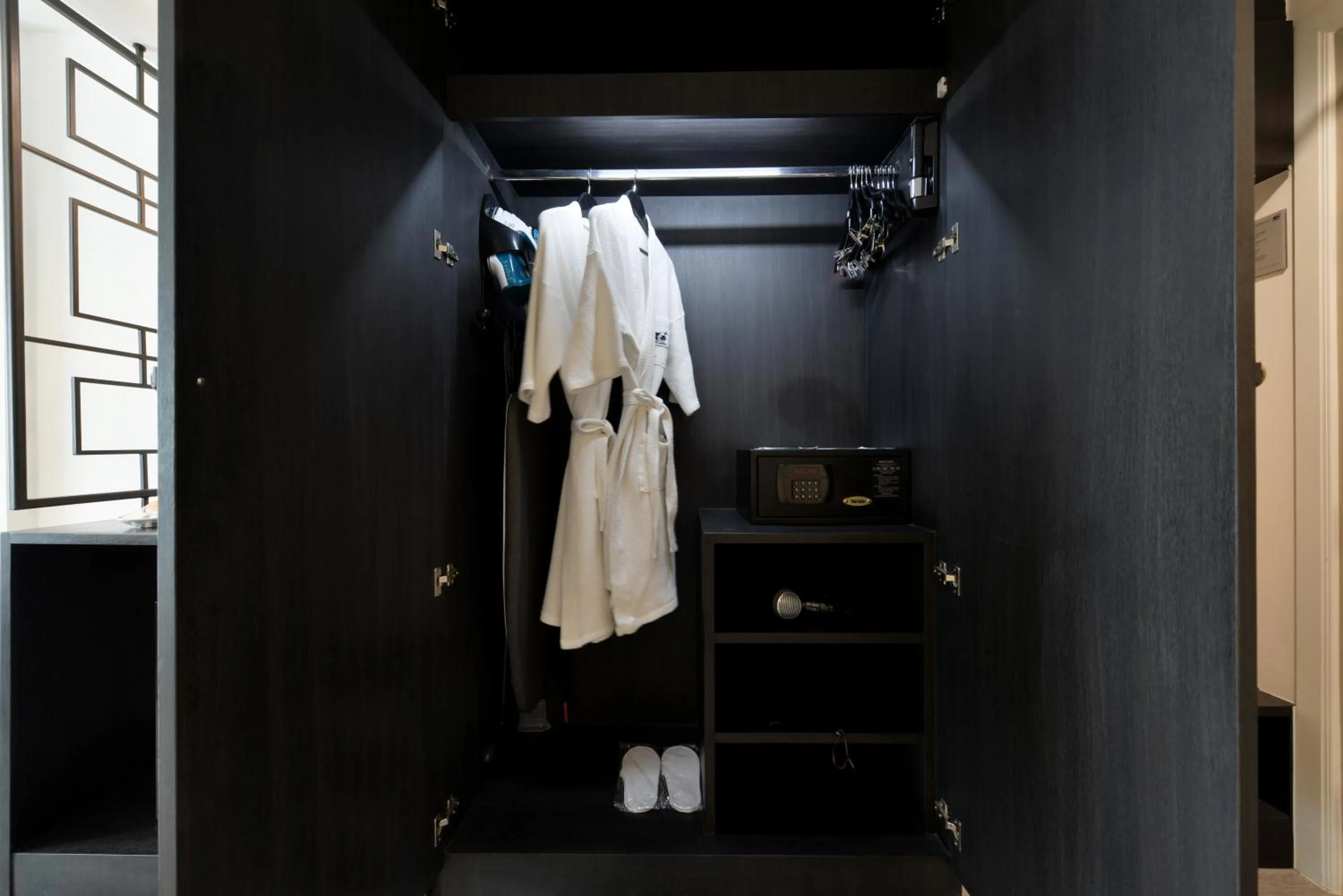 towels in Villa De Pranakorn