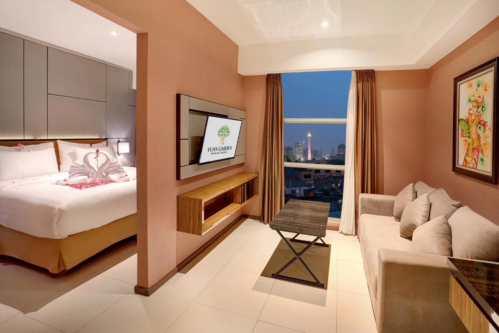 Bedroom, Bed in Yuan Garden Pasar Baru