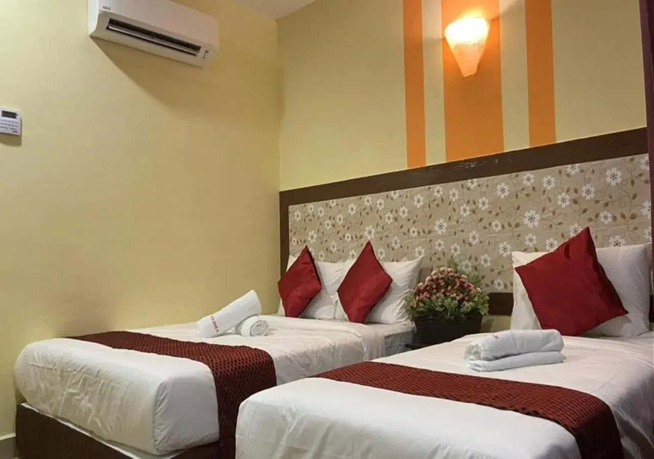 Food and drinks, Bed in SUN INNS PERMAS JAYA Food and drinks, Bed in SUN INNS PERMAS JAYA