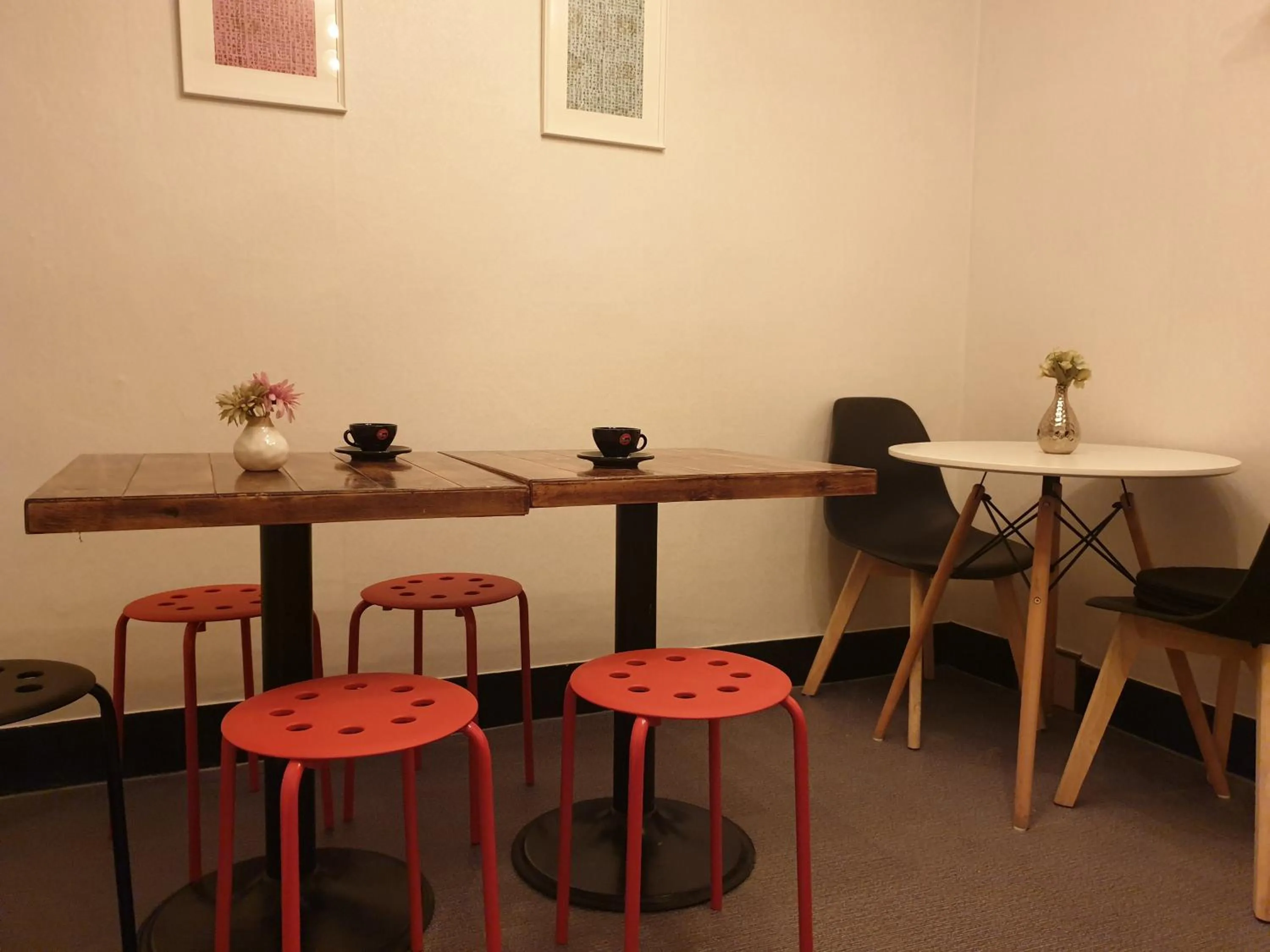 Communal lounge/ TV room in Hangeul Guesthouse