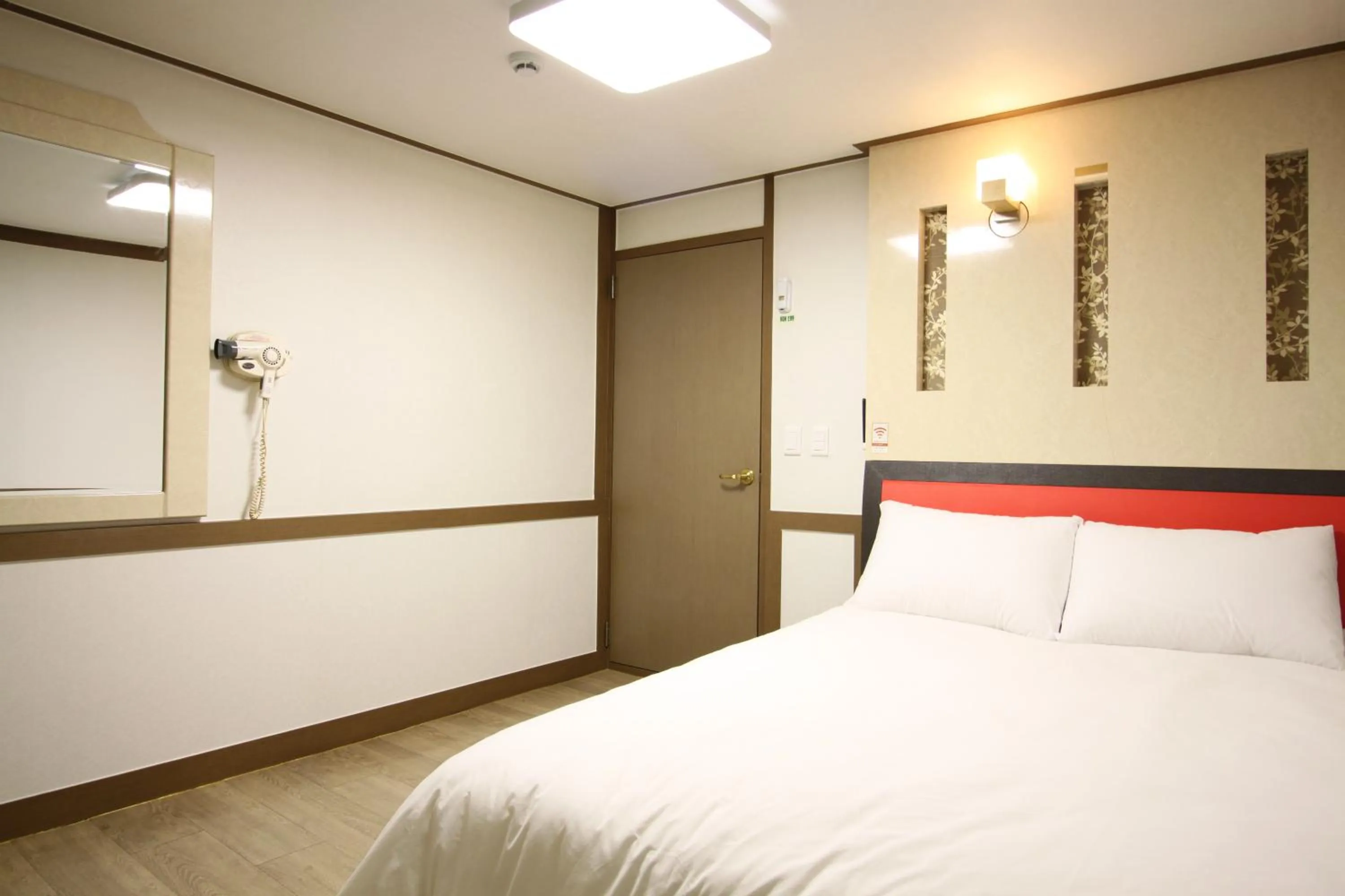 Bed in Hangeul Guesthouse