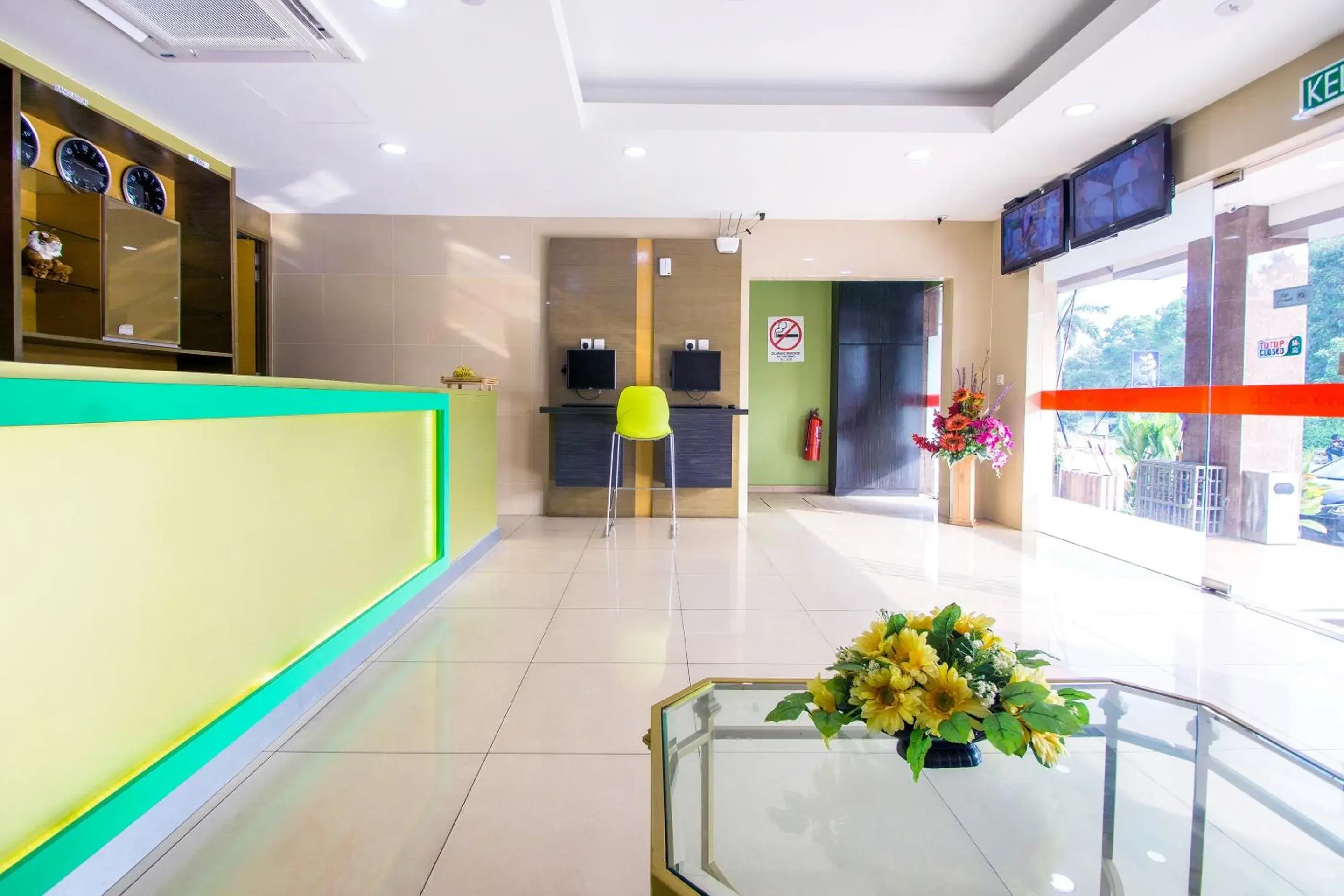 Lobby or reception in OYO 89842 Hotel 22, Northport Lobby or reception in OYO 89842 Hotel 22, Northport