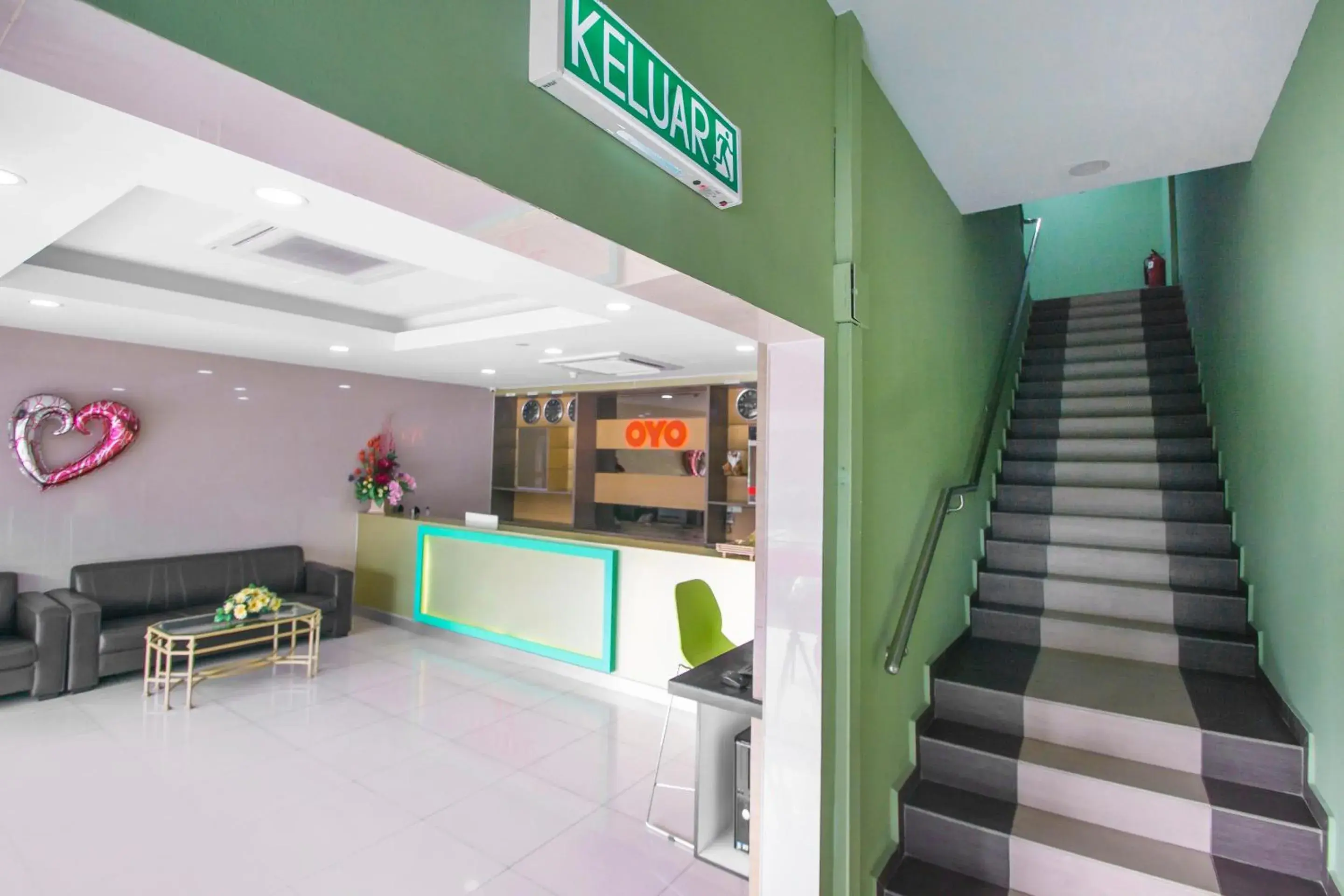 Lobby or reception in OYO 89842 Hotel 22, Northport Lobby or reception in OYO 89842 Hotel 22, Northport