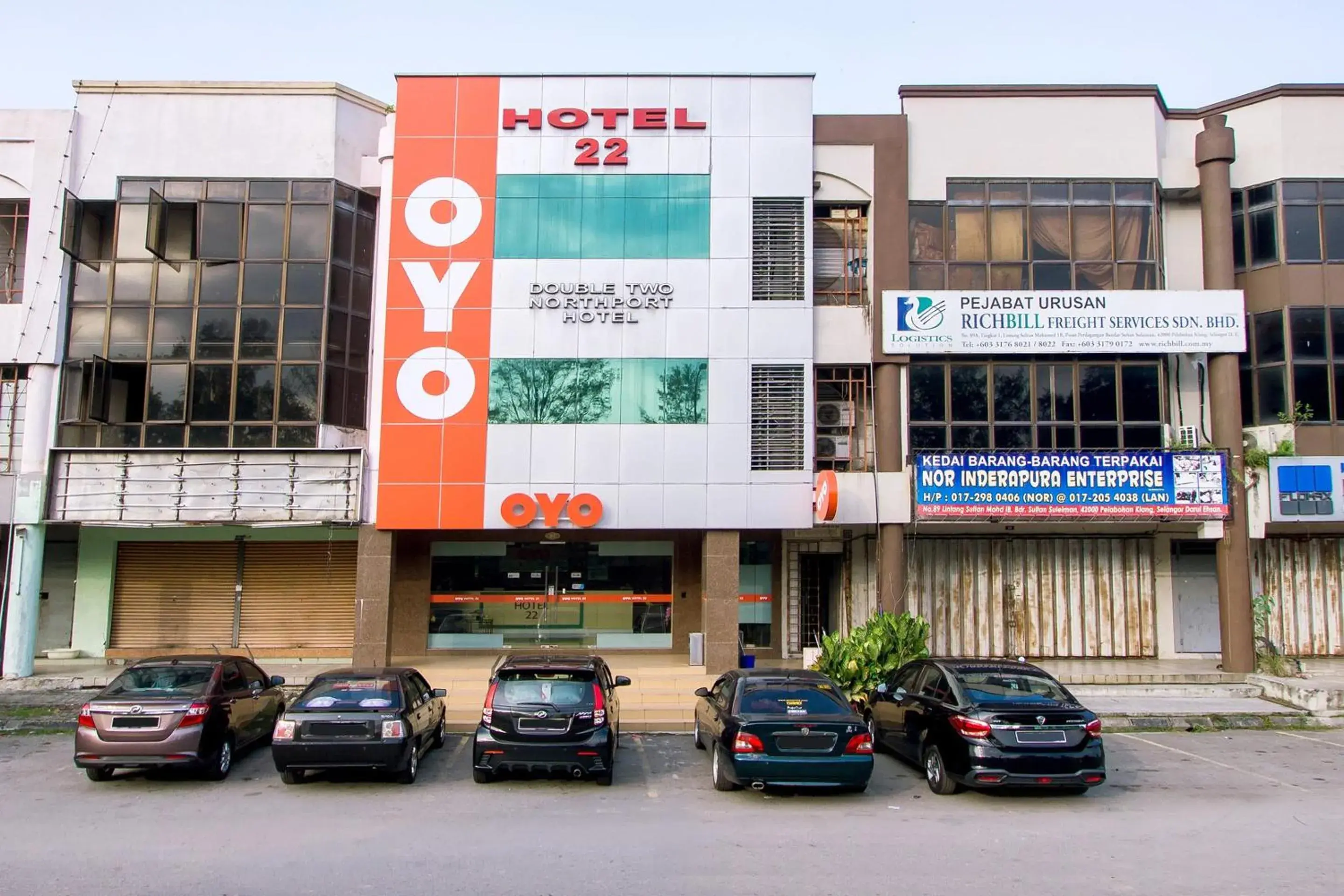 Facade/entrance in OYO 89842 Hotel 22, Northport Facade/entrance in OYO 89842 Hotel 22, Northport