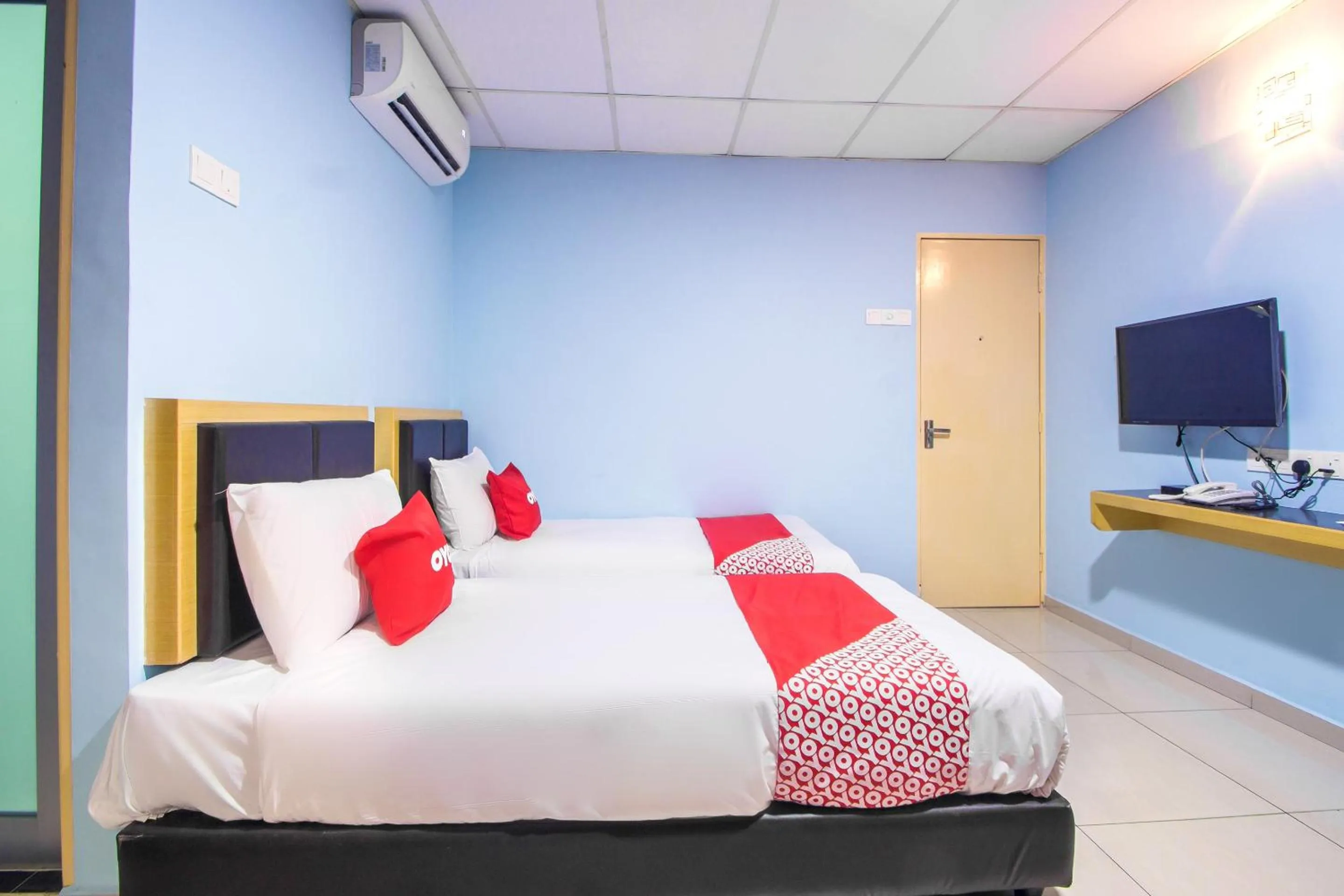 Bedroom, Bed in OYO 89842 Hotel 22, Northport