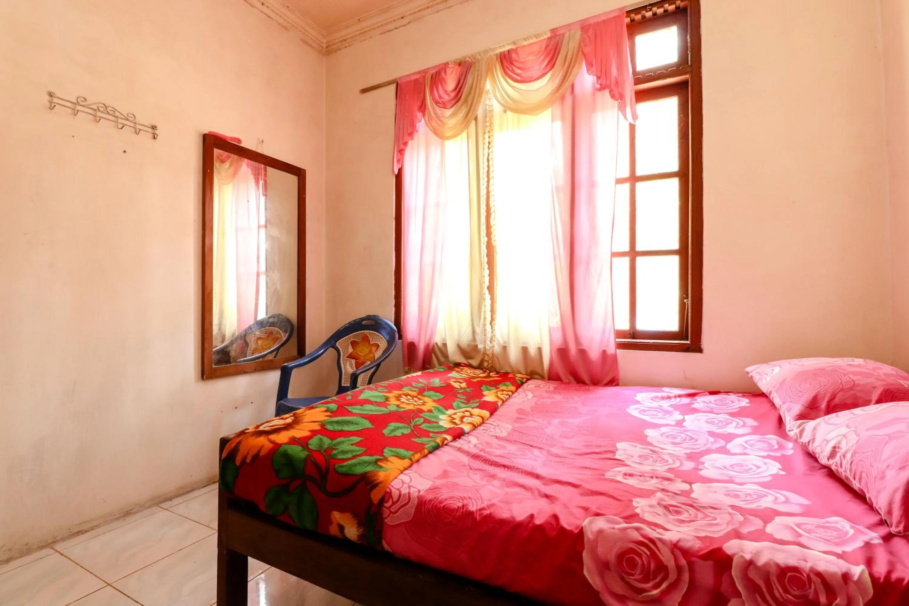 Bed in Iran Homestay