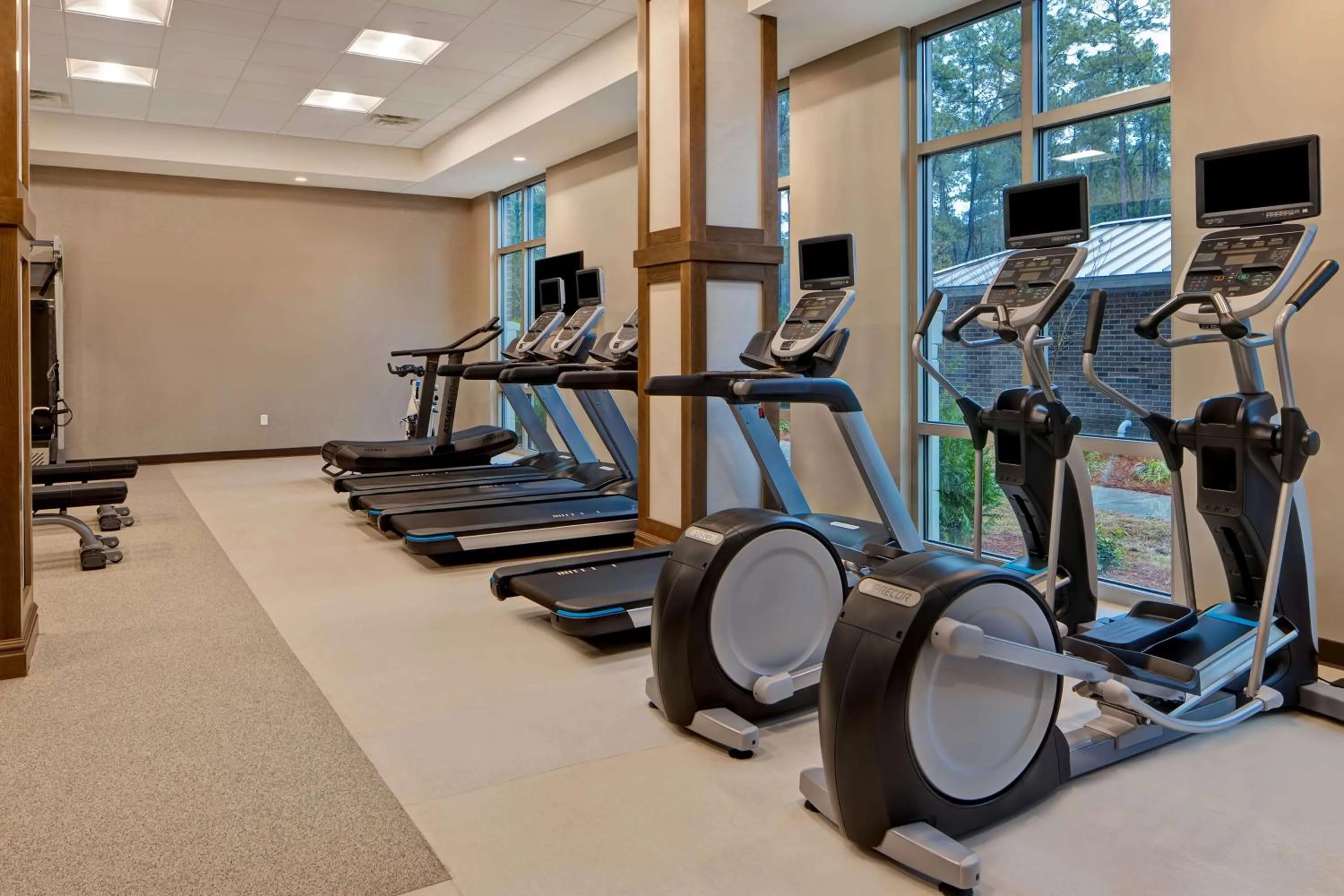 Fitness centre/facilities in Homewood Suites By Hilton Summerville
