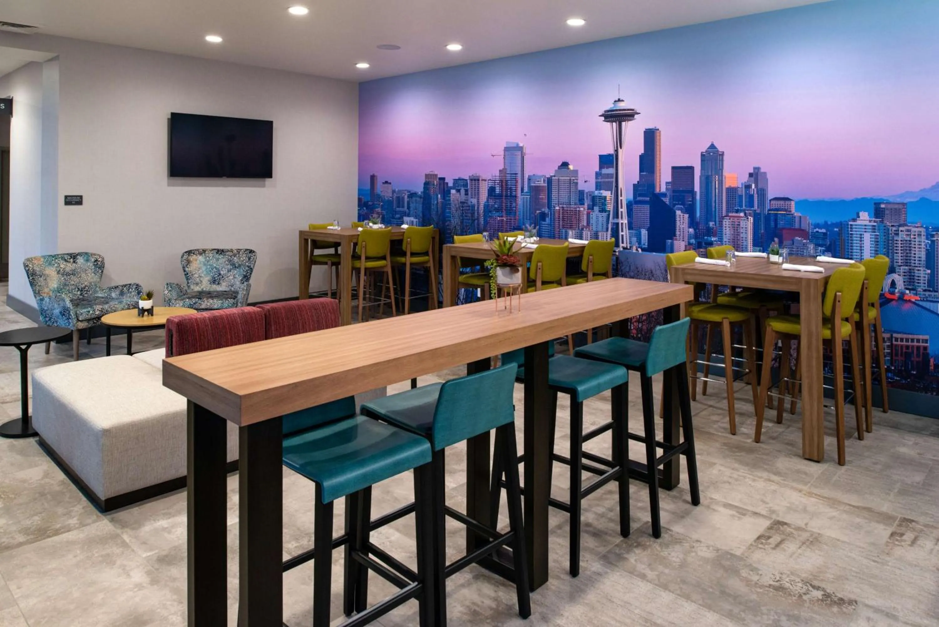 Restaurant/places to eat in Hilton Garden Inn Seattle Lynnwood, Wa