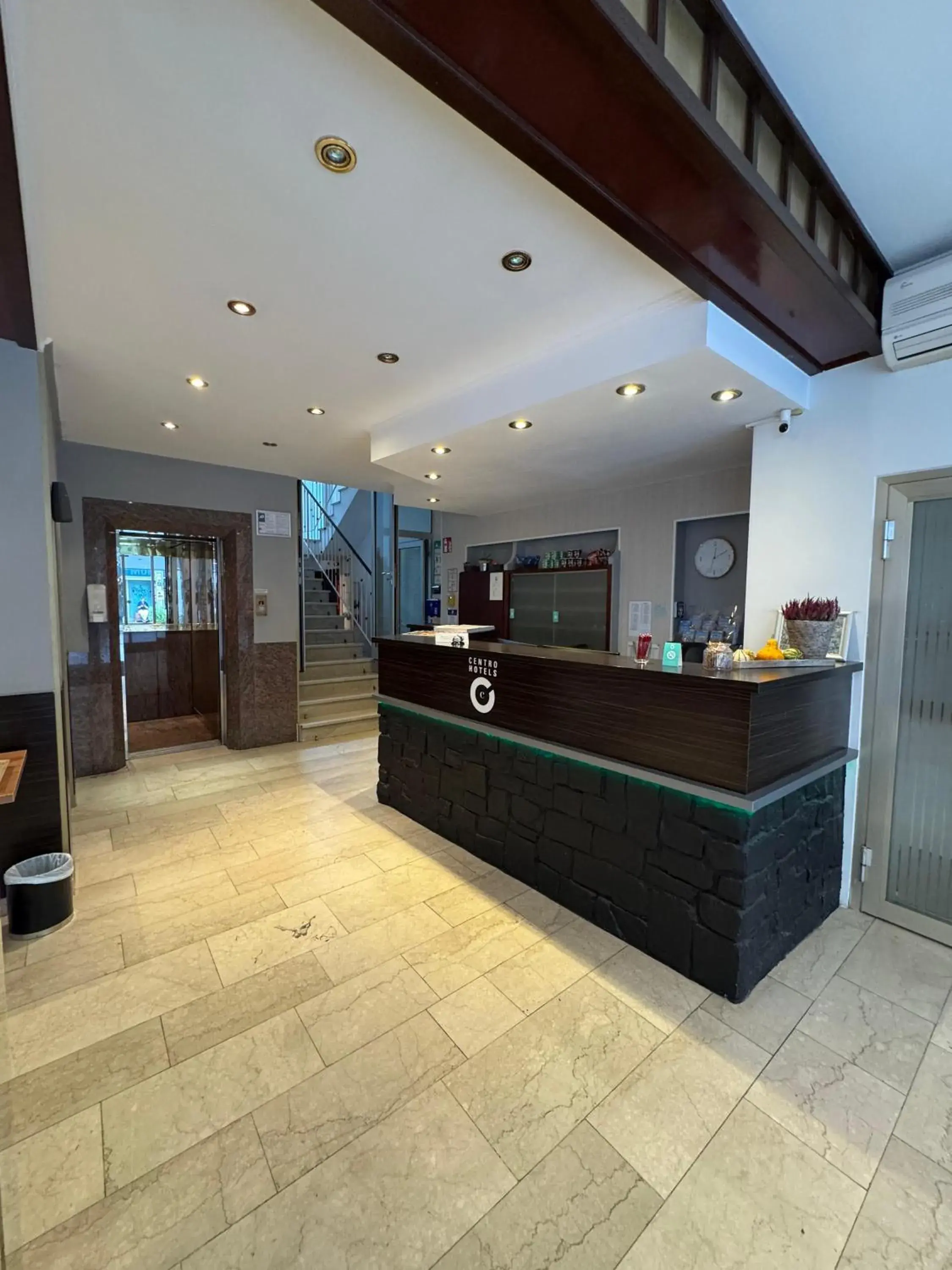 Lobby or reception in Centro Hotel Mondial München City, Trademark Collection by Wyndham Lobby or reception in Centro Hotel Mondial München City, Trademark Collection by Wyndham