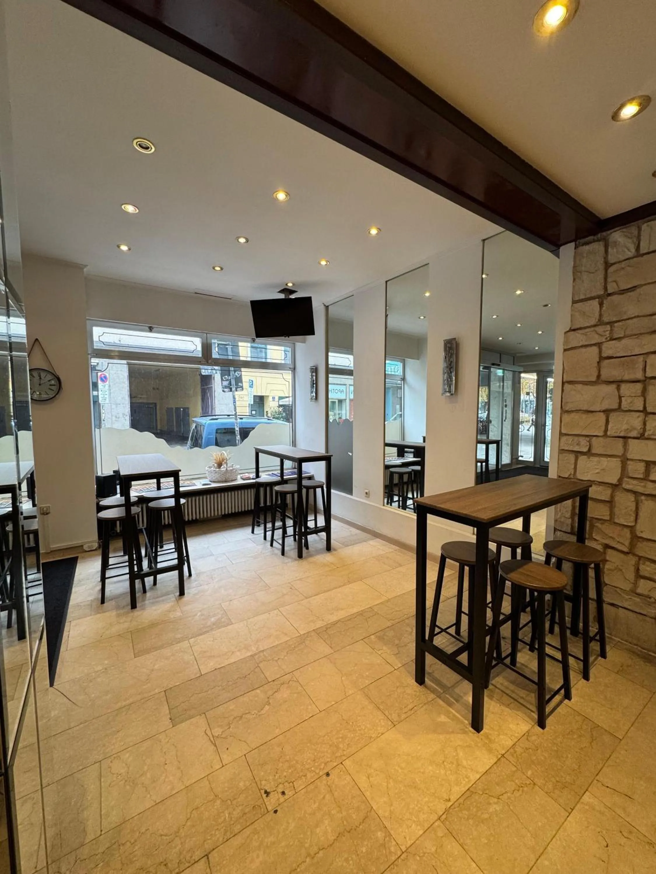 Restaurant/places to eat in Centro Hotel Mondial München City, Trademark Collection by Wyndham