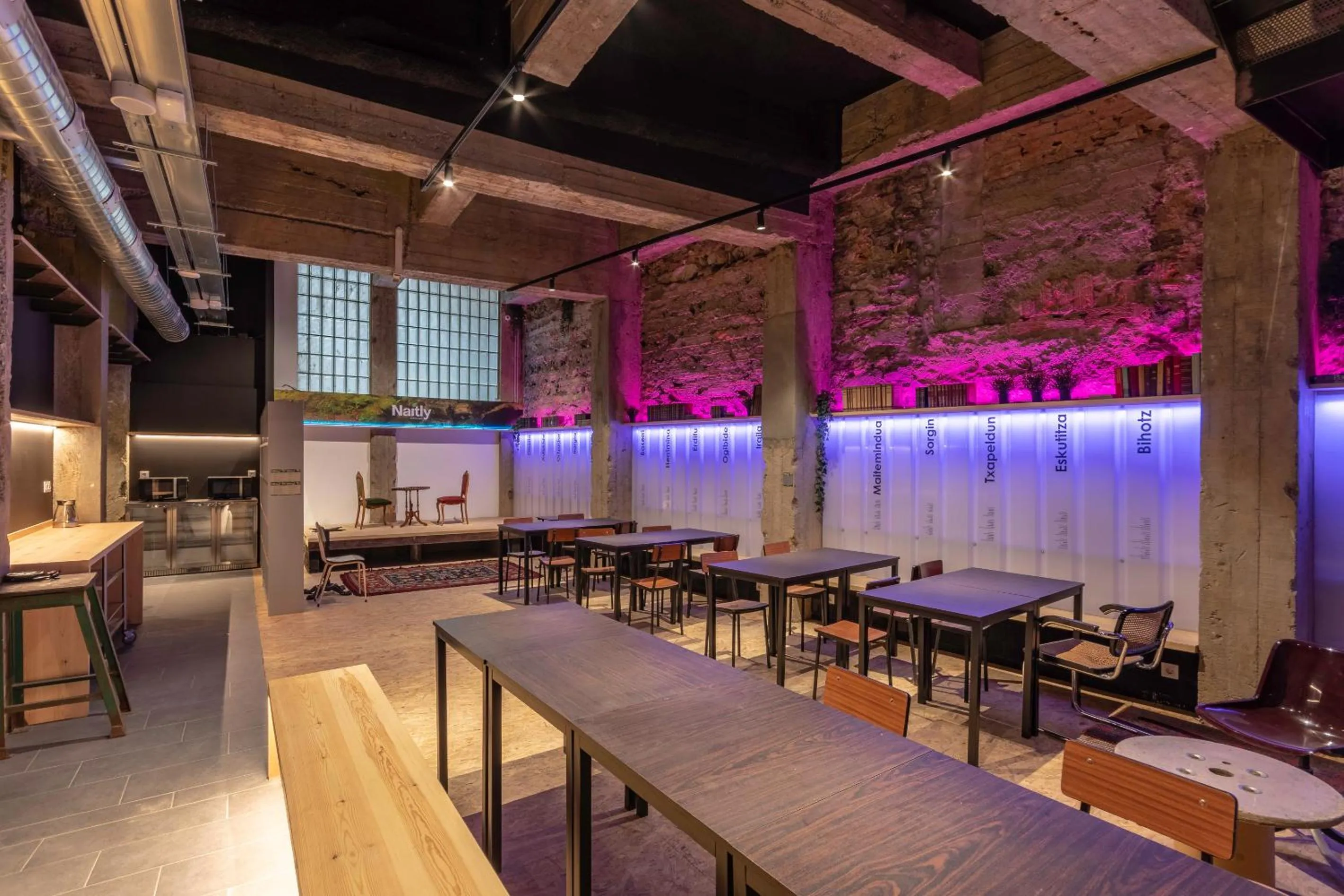 Restaurant/places to eat in Ekoos Hostel, Bilbao Eko Hostel