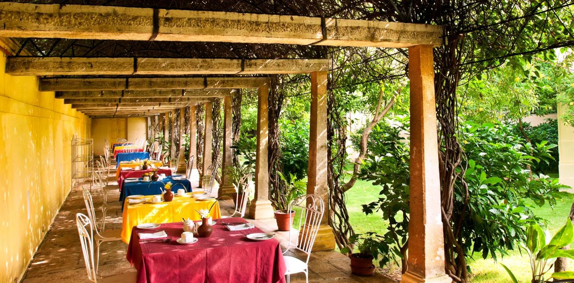 Restaurant/places to eat in Visalam Chettinad Palace - A CGH Earth Experience