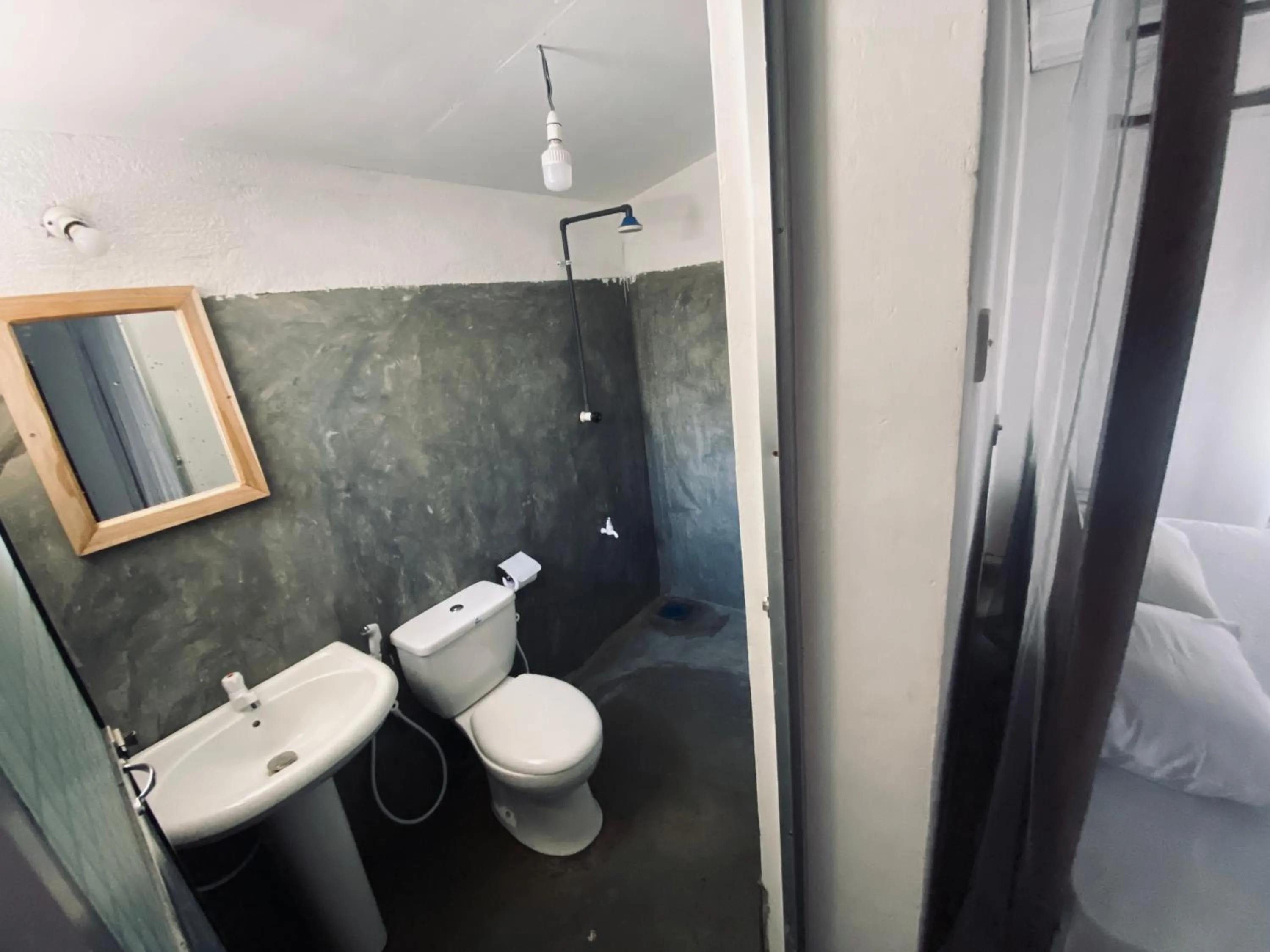 Bathroom in Hiriketiya Orchid Villa