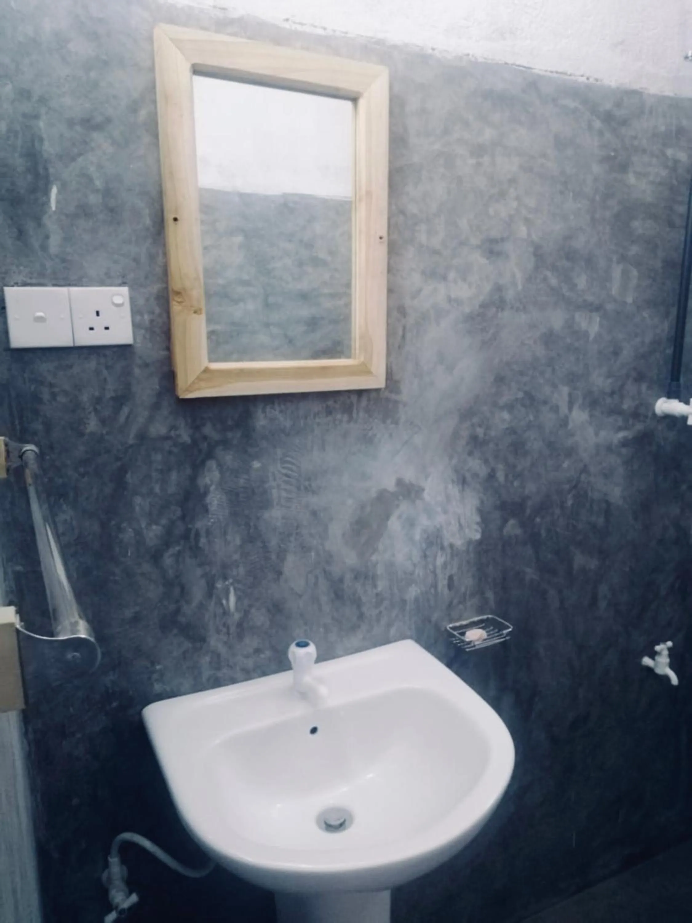 Bathroom in Hiriketiya Orchid Villa