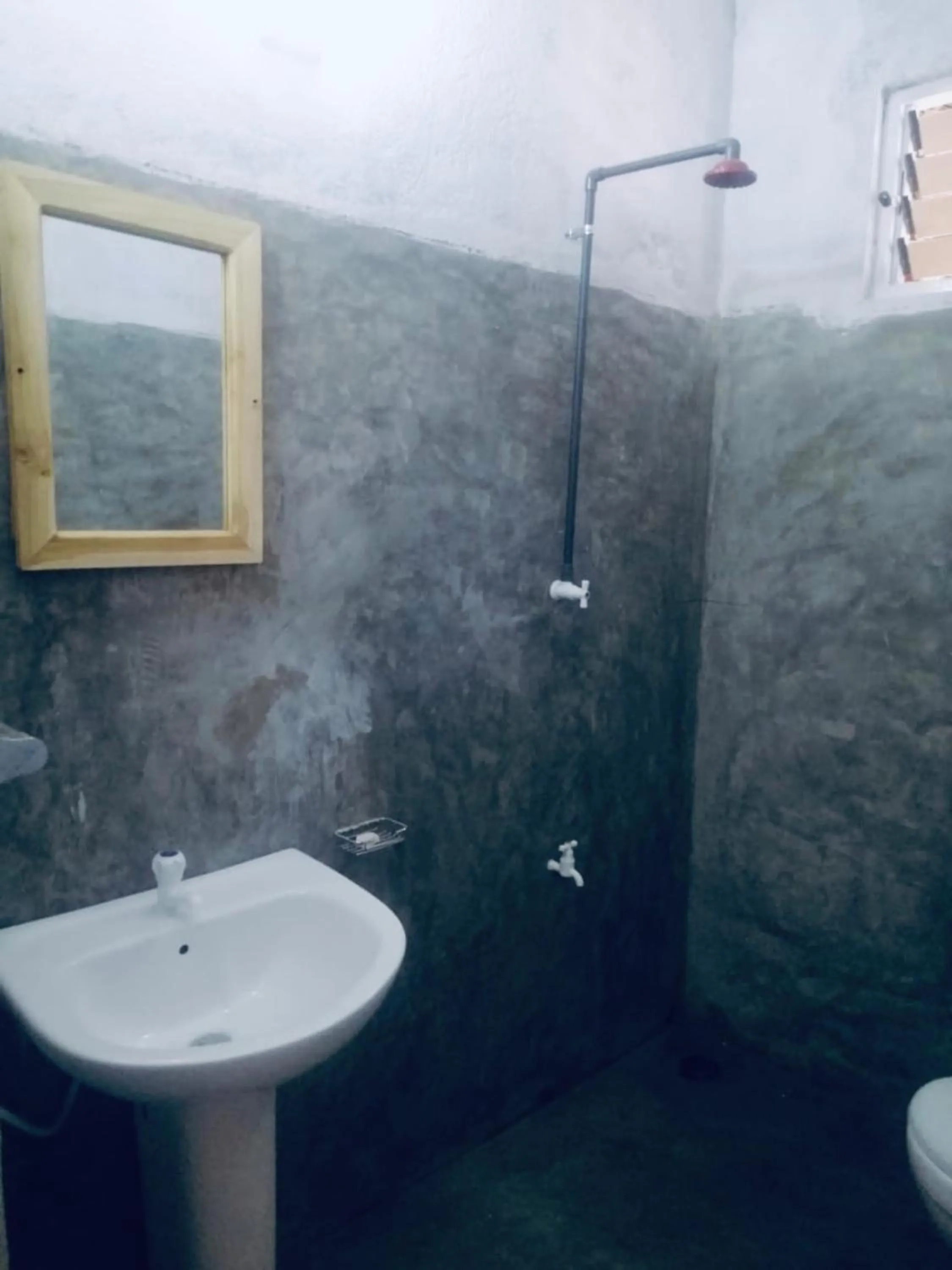 Bathroom in Hiriketiya Orchid Villa