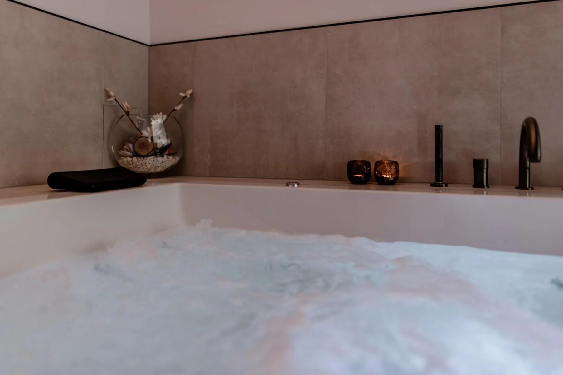 Hot Tub in Atlanta Hotel Leipzig