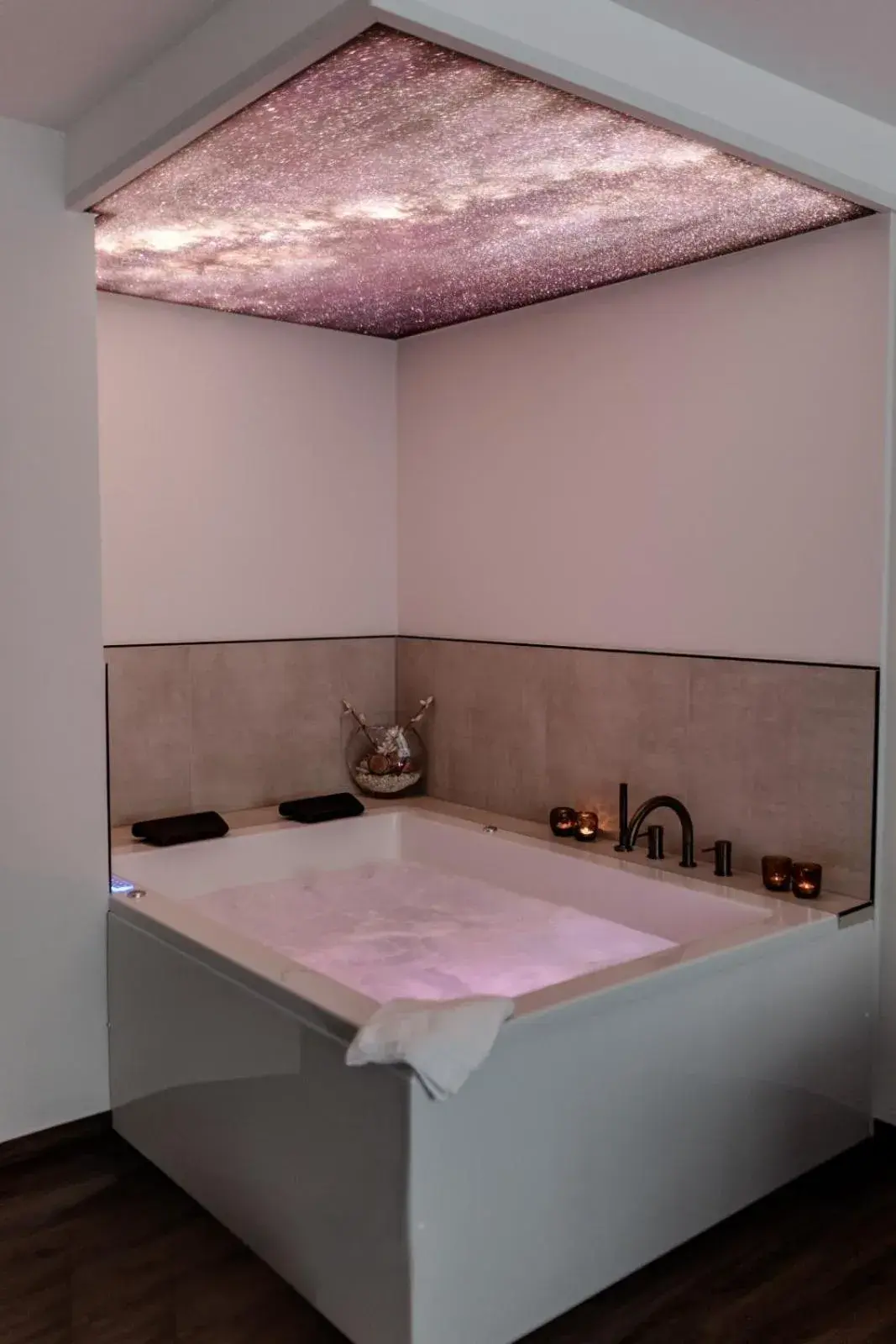 Suite with Spa Bath in Atlanta Hotel Leipzig Suite with Spa Bath in Atlanta Hotel Leipzig