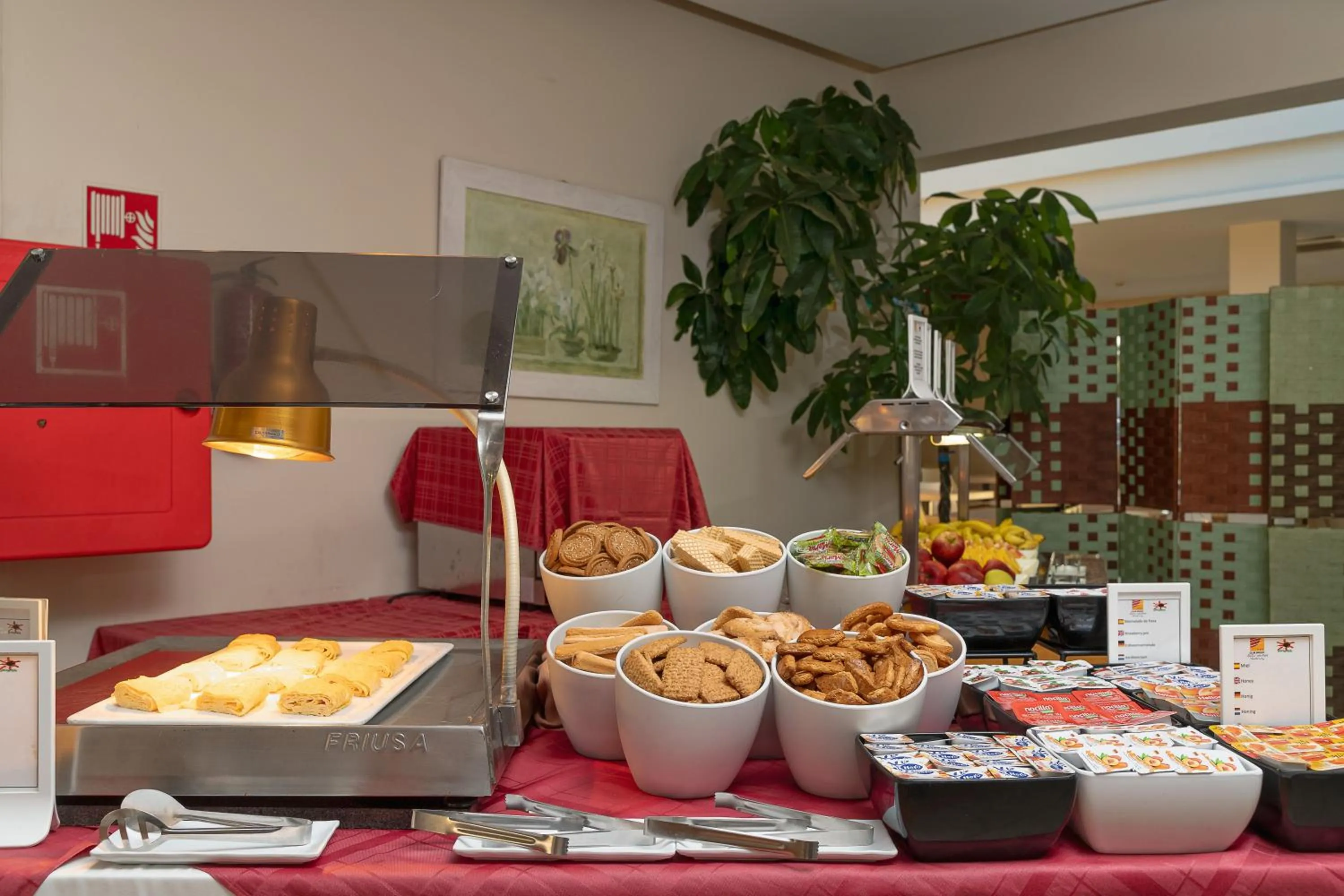 Buffet breakfast in Hotel Siroco - Adults Only 18
